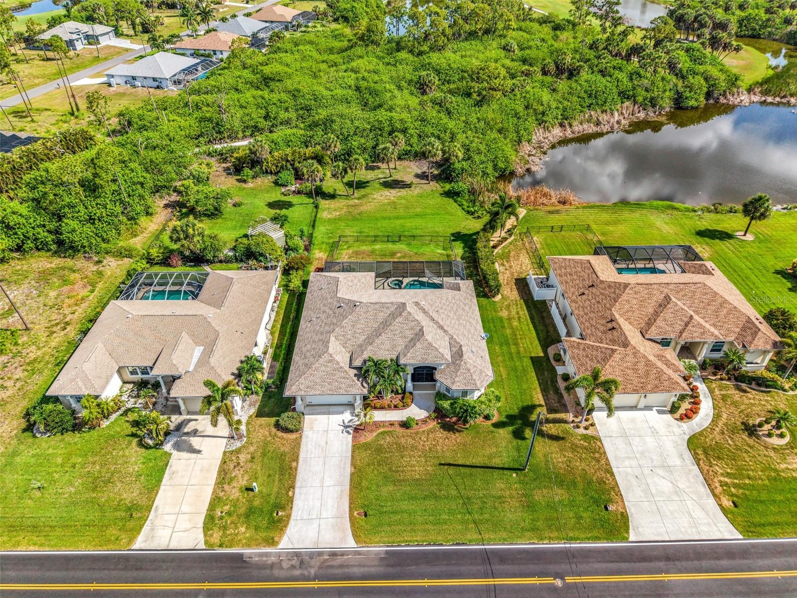 1146 Rotonda Cir Property Photo 48