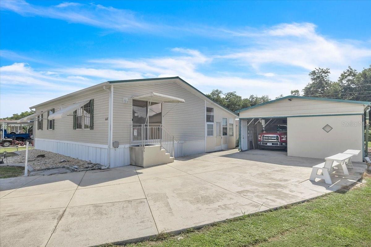 6801 Bernadean Blvd Property Photo 1