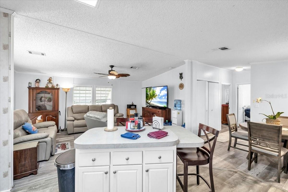 6801 Bernadean Blvd Property Photo 10