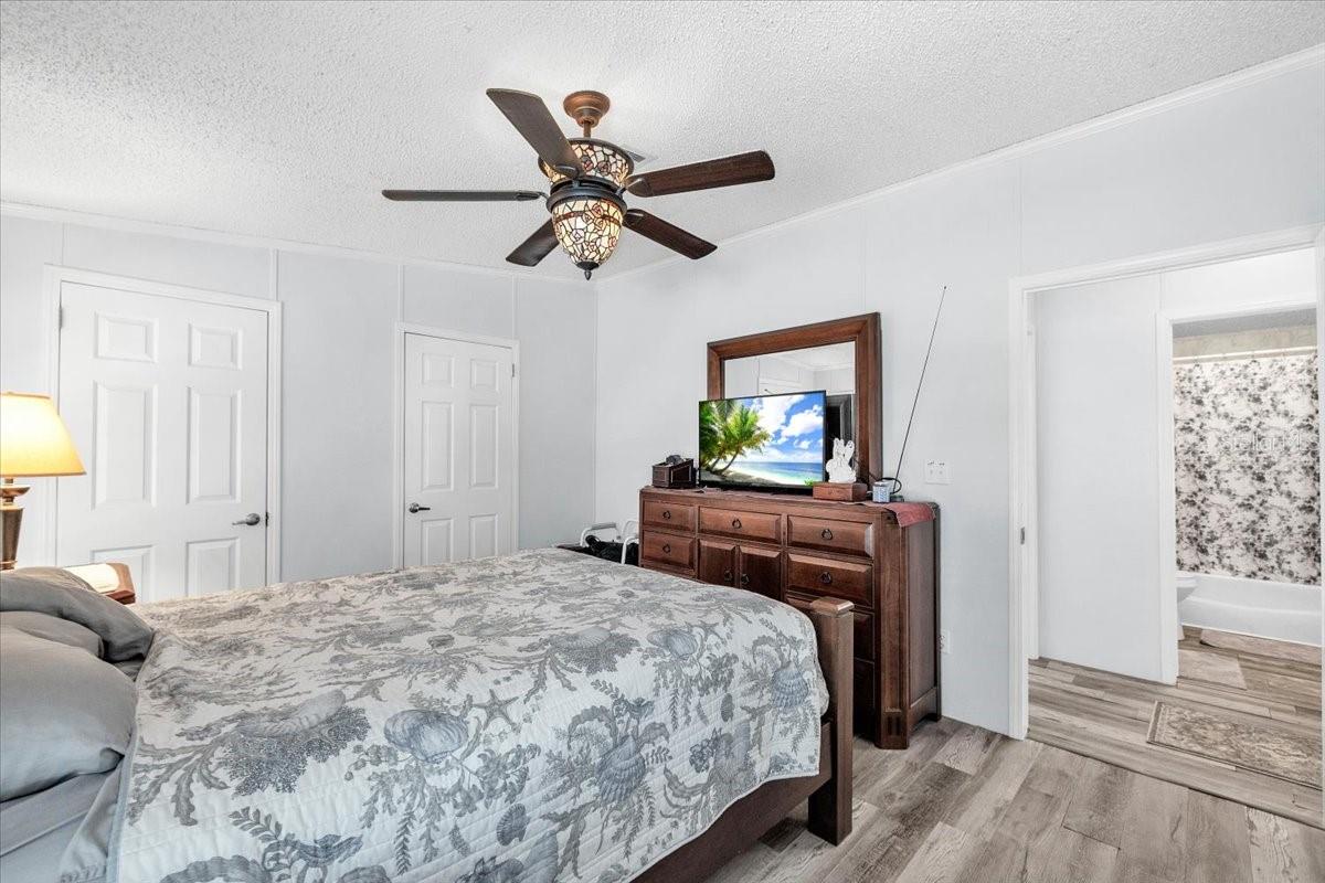 6801 Bernadean Blvd Property Photo 14