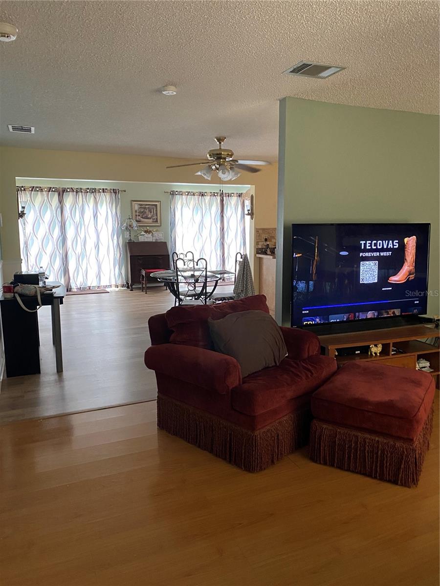 8503 Gaillard Ave Property Photo 5