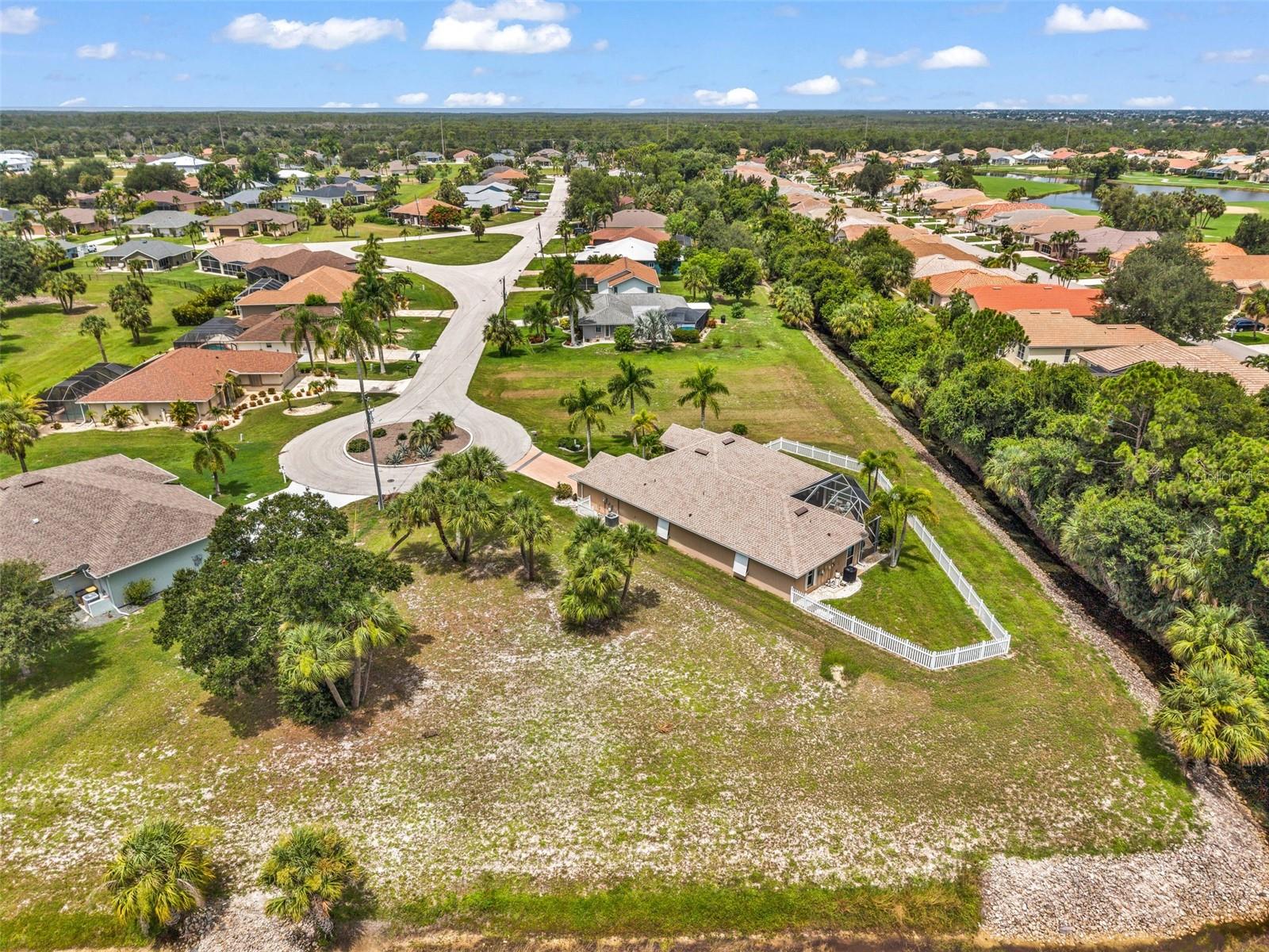604 Trumpet Tree Property Photo 12