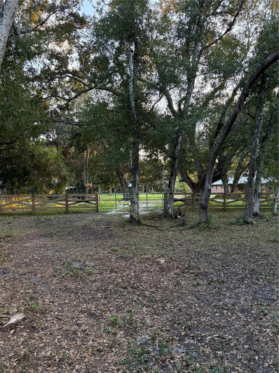 Se Brown Rd Property Photo 8