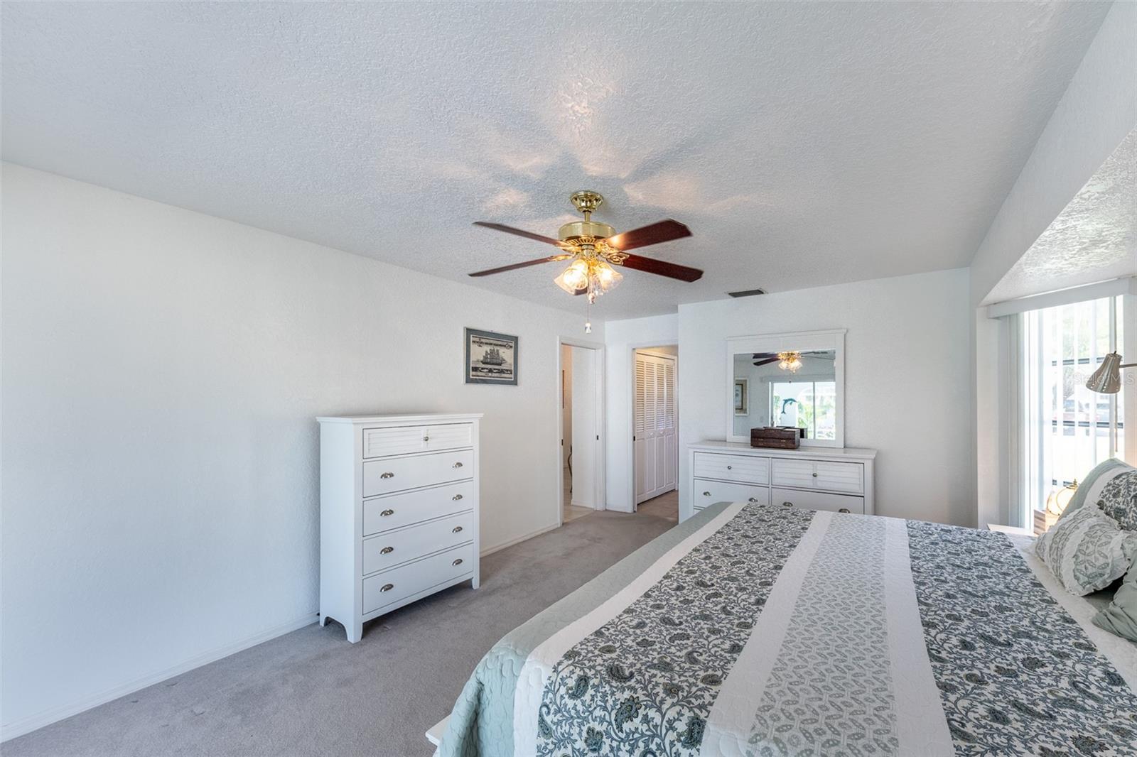 538 W Cashew Property Photo 16