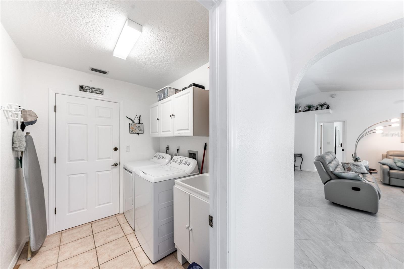 538 W Cashew Property Photo 31