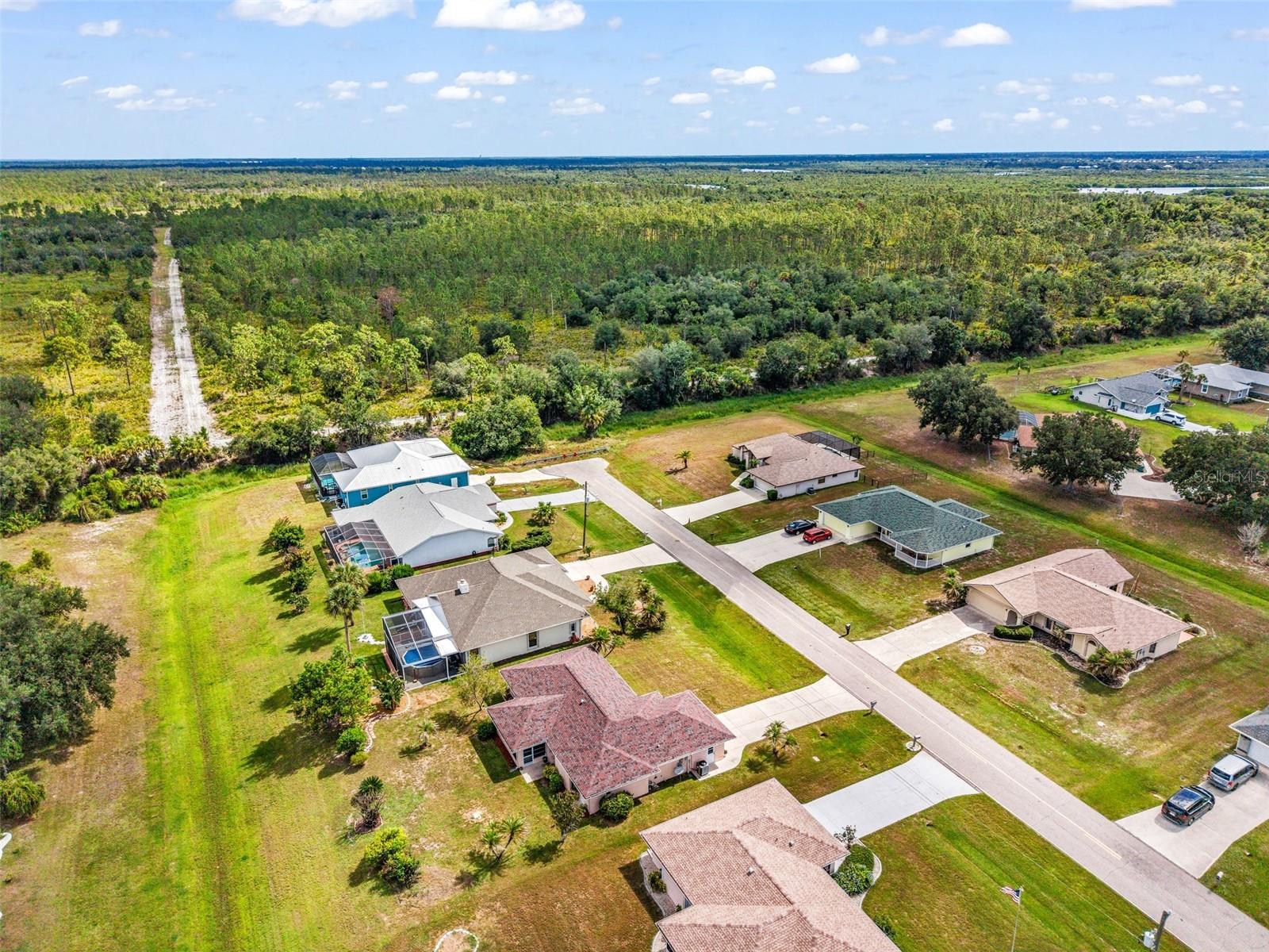 29 Seasons Dr Property Photo 43