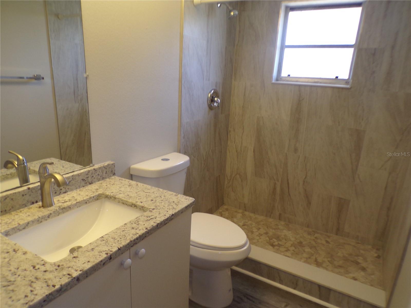 1088 Melville Rd #a Property Photo 9