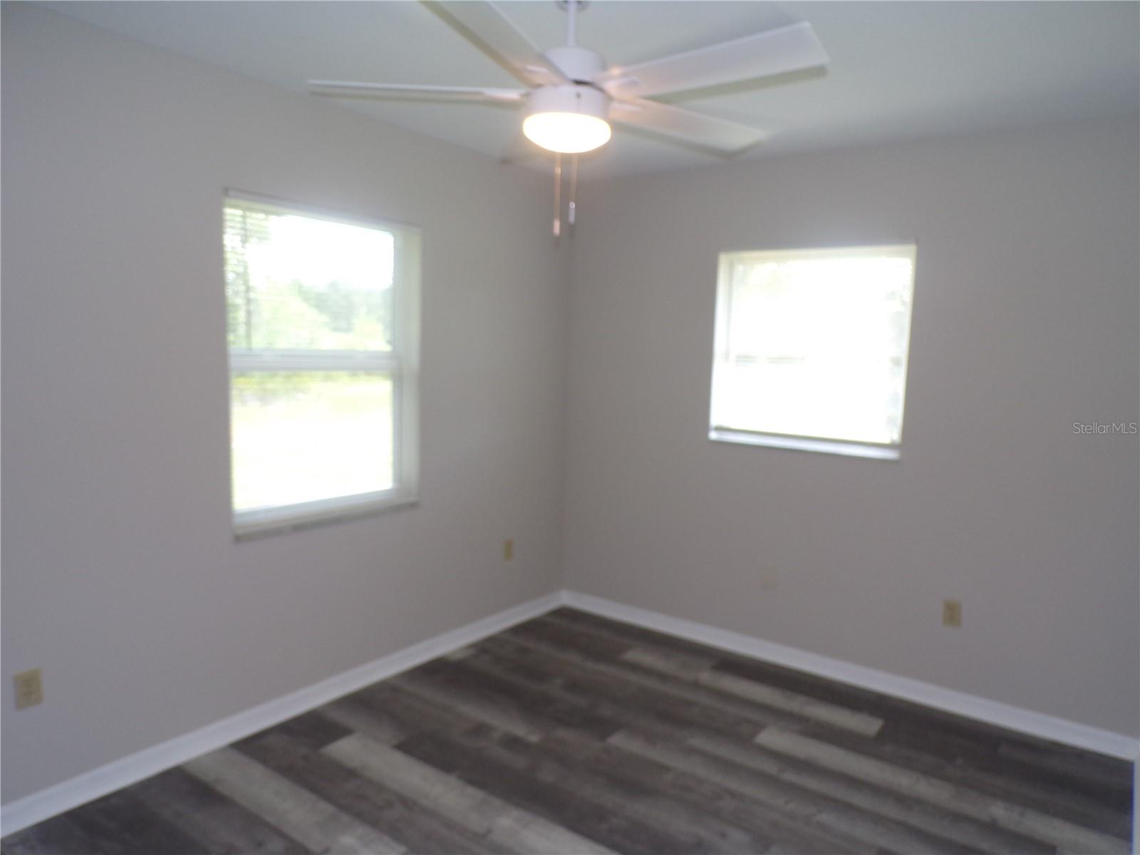 1088 Melville Rd #a Property Photo 11