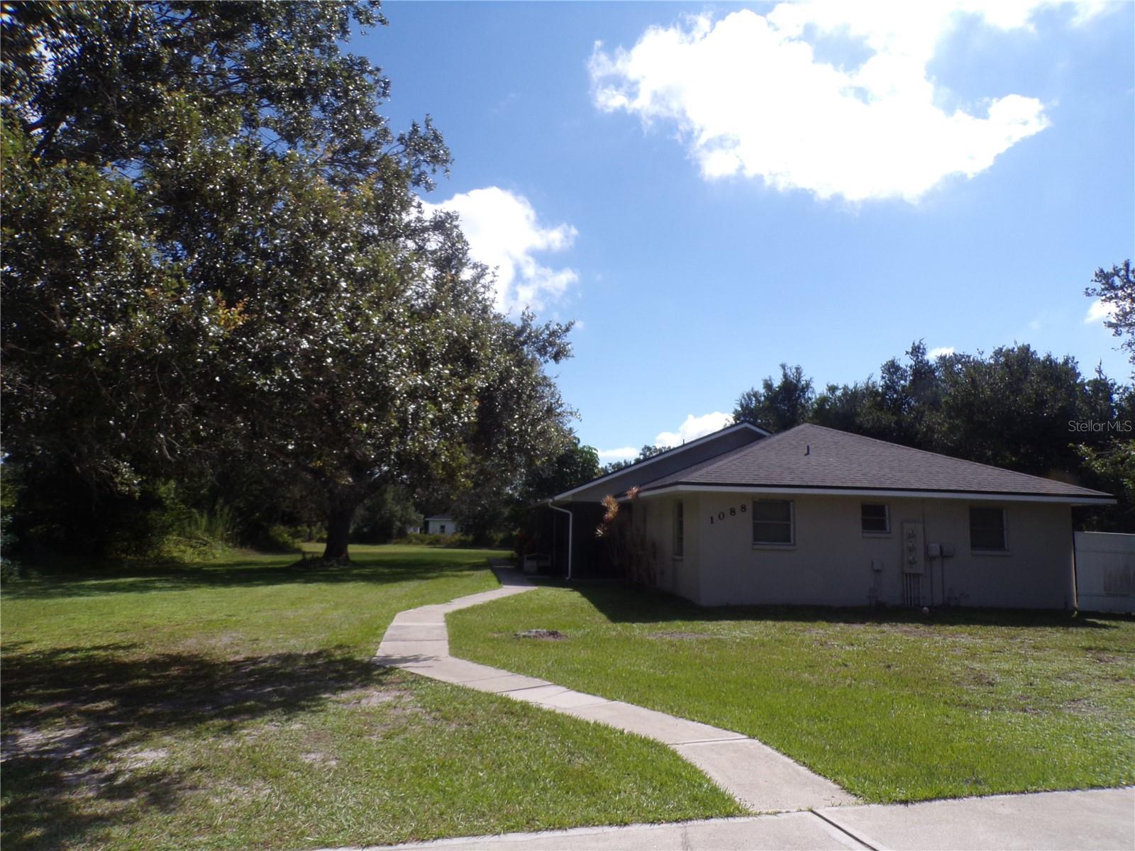 1088 Melville Rd #a Property Photo 14