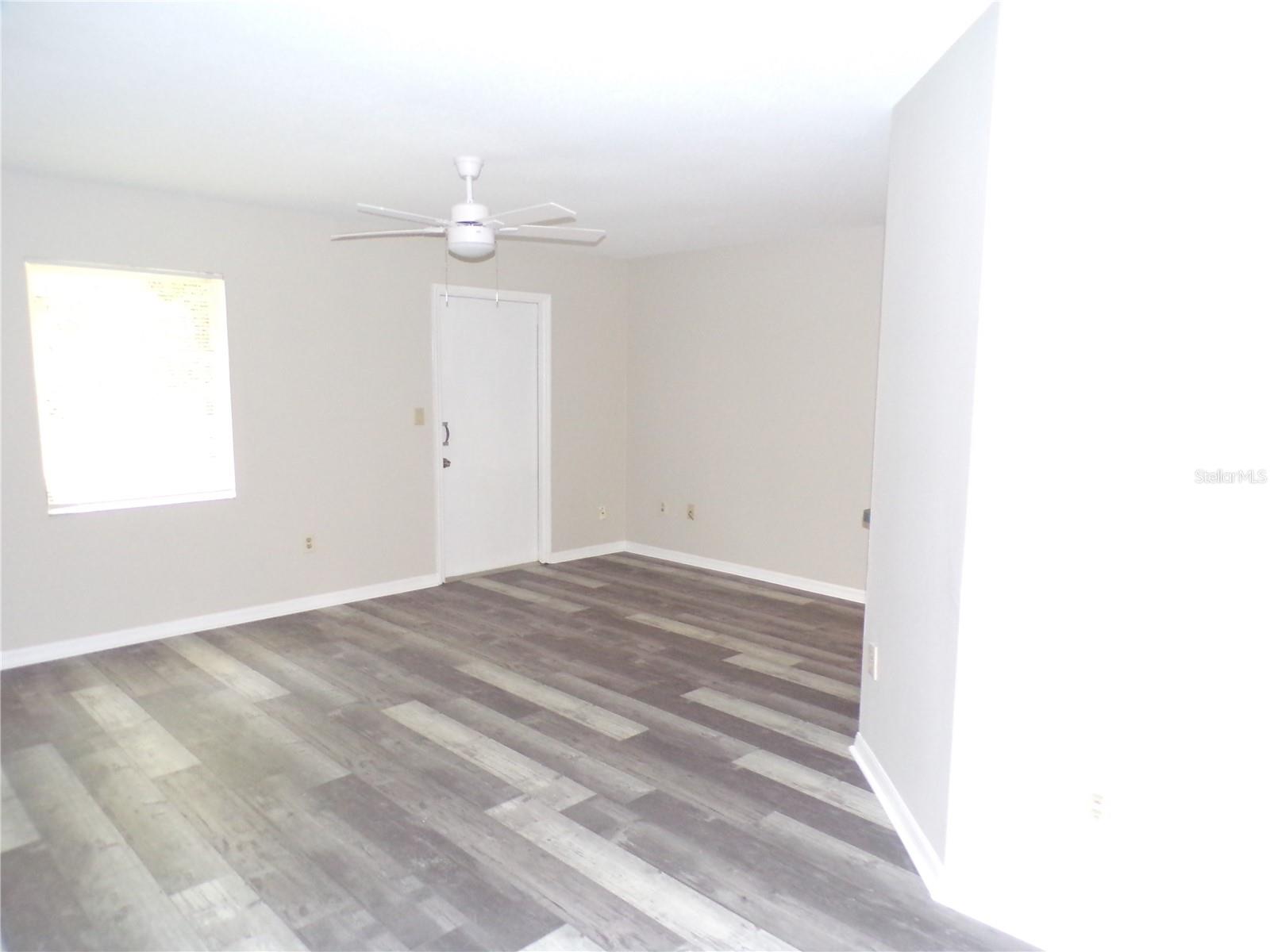 1088 Melville Rd #a Property Photo 14