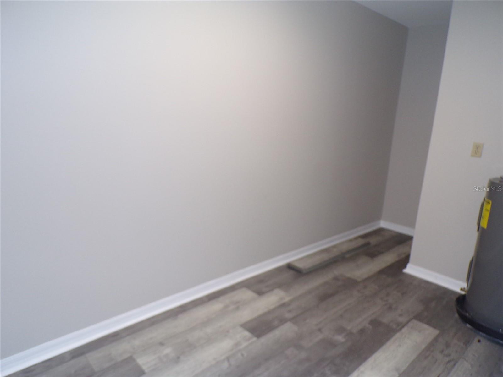 1088 Melville Rd #a Property Photo 15