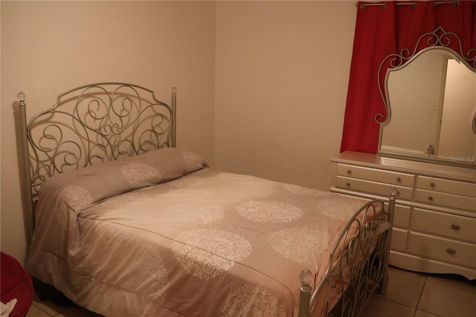 699 Baker St Property Photo 16
