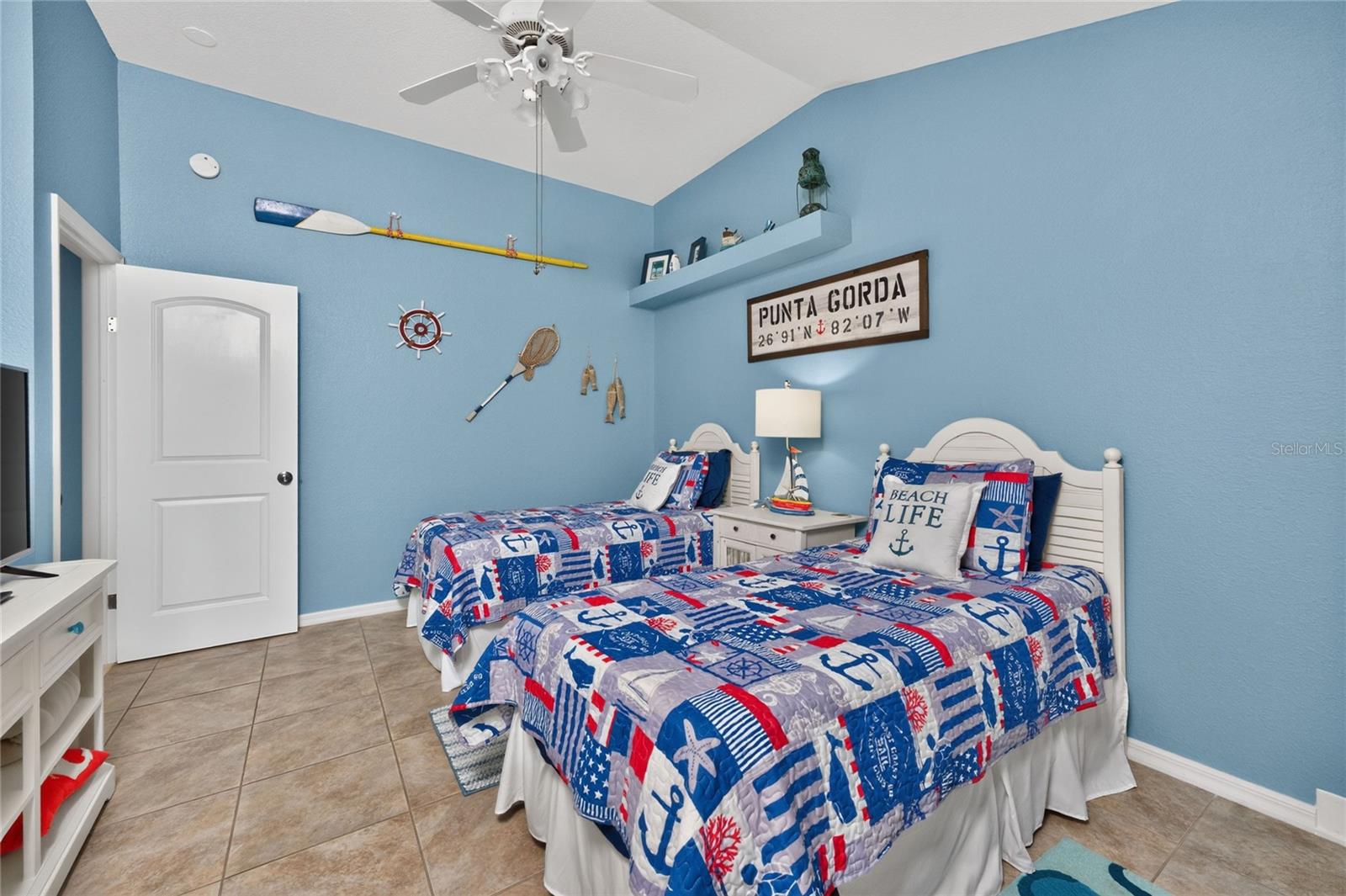 3015 Wisteria Pl Property Photo 29