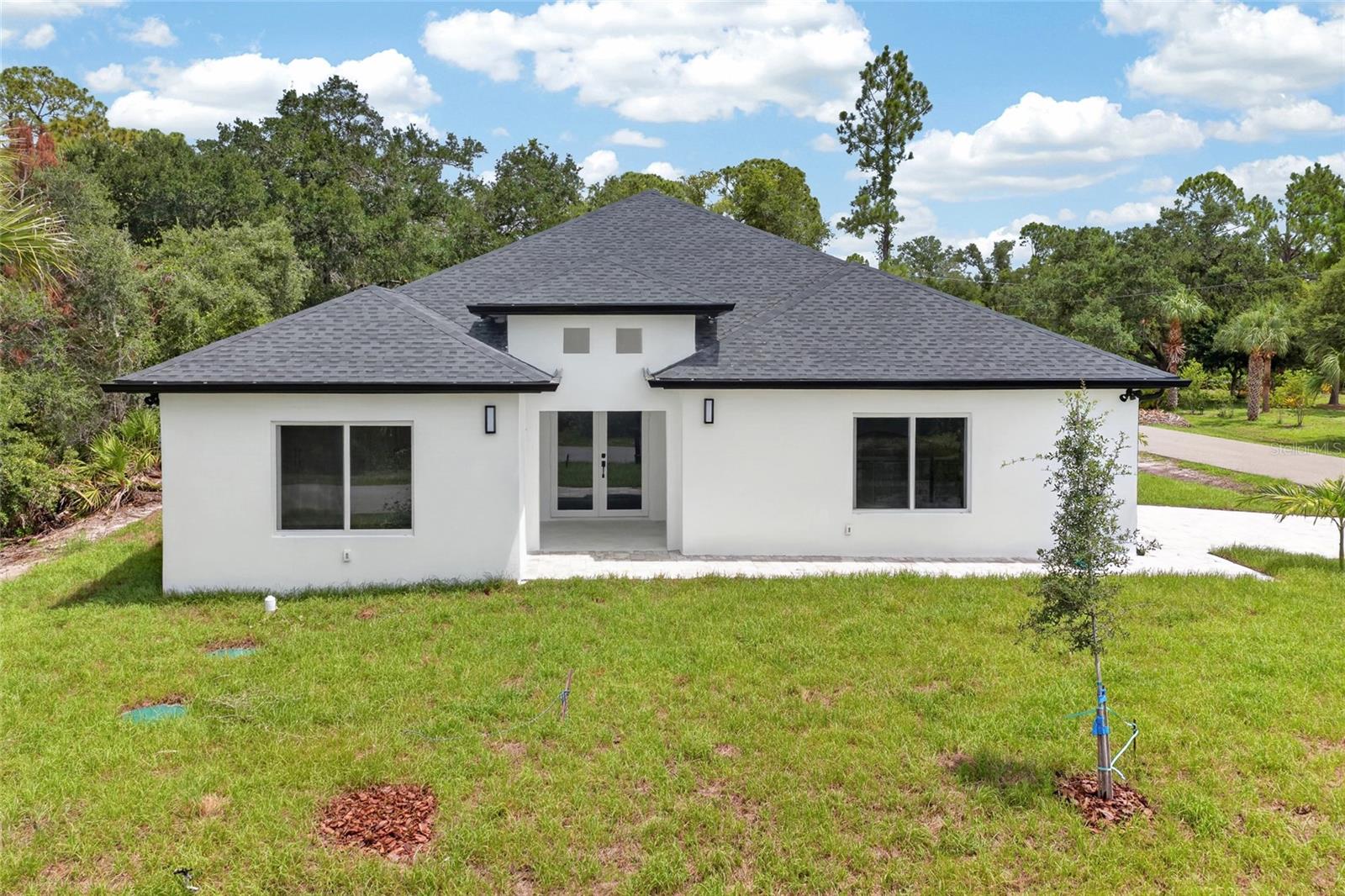 1177 Commerce St Property Photo 48