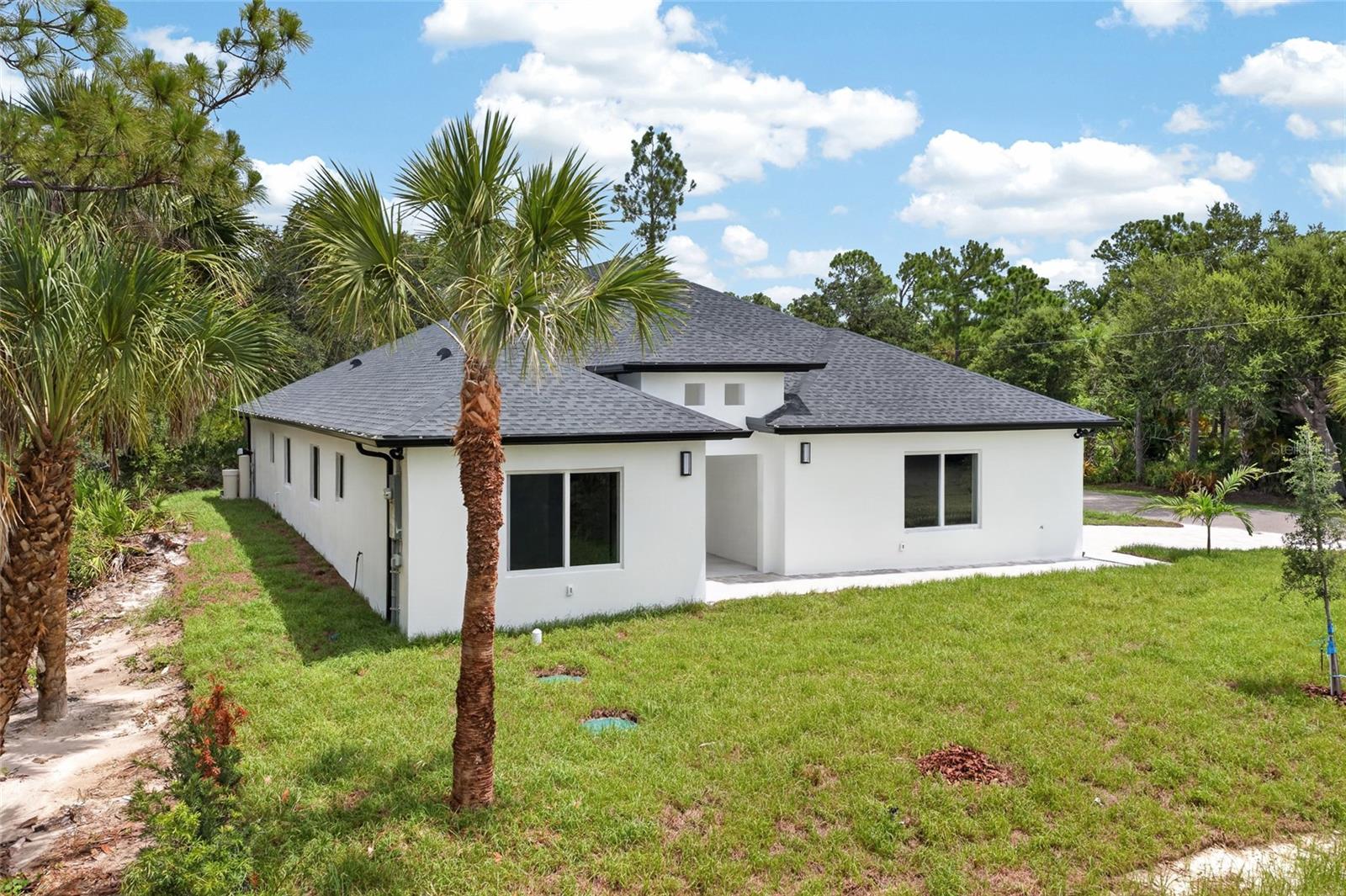 1177 Commerce St Property Photo 49