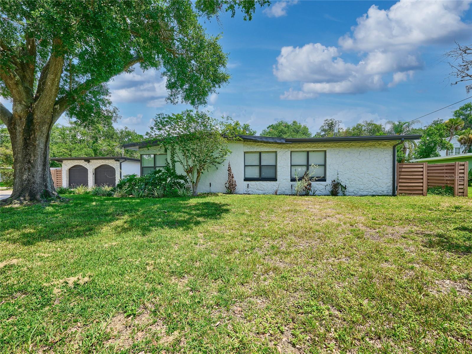1100 Cornell Dr Property Photo 5