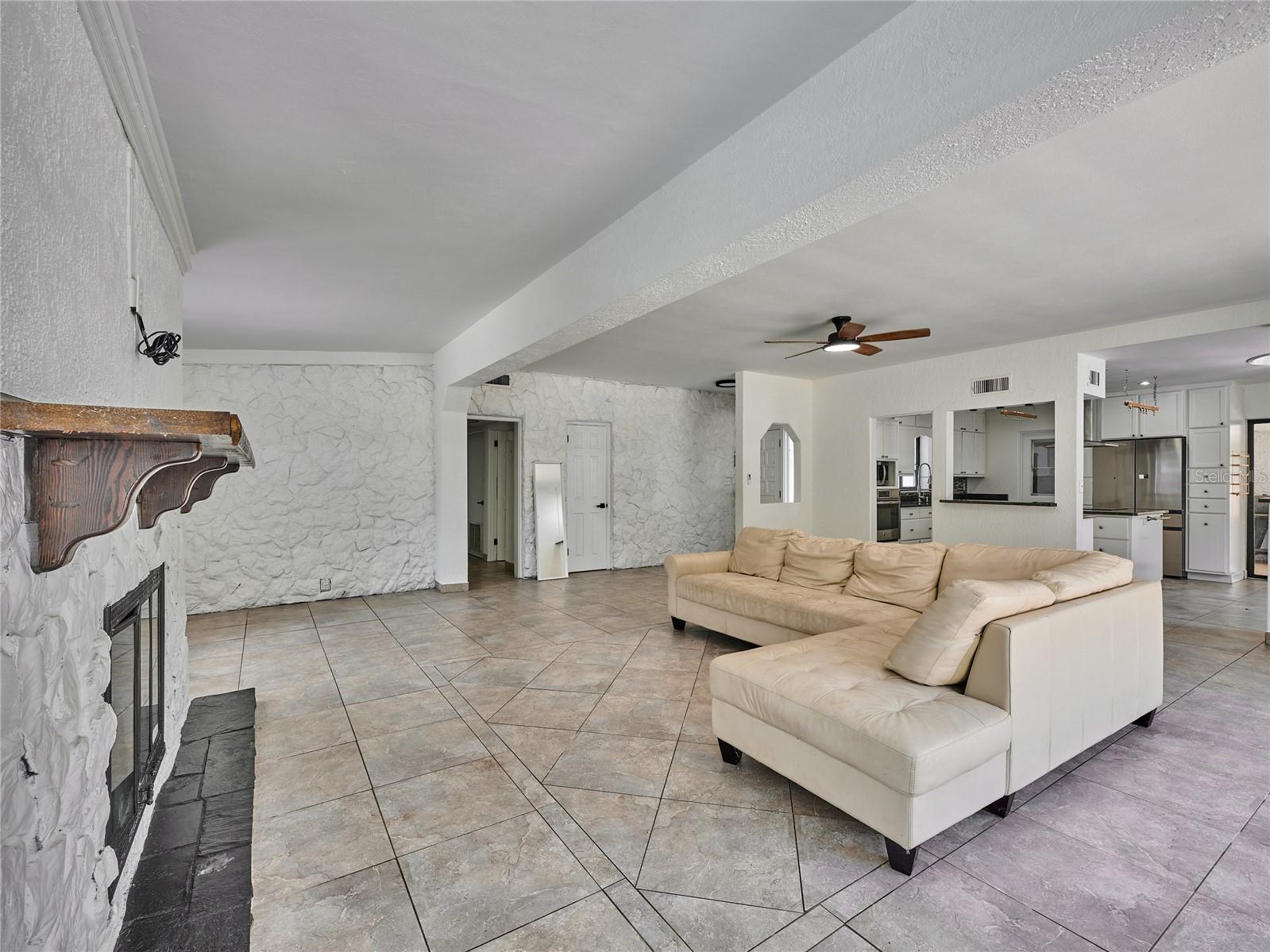 1100 Cornell Dr Property Photo 39