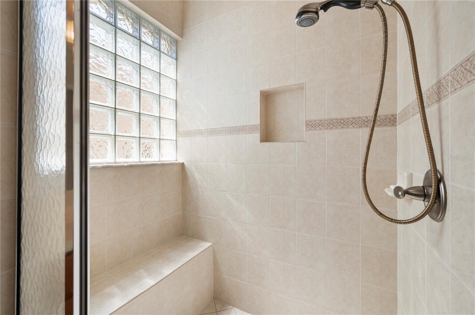 24311 Riverfront Dr Property Photo 45