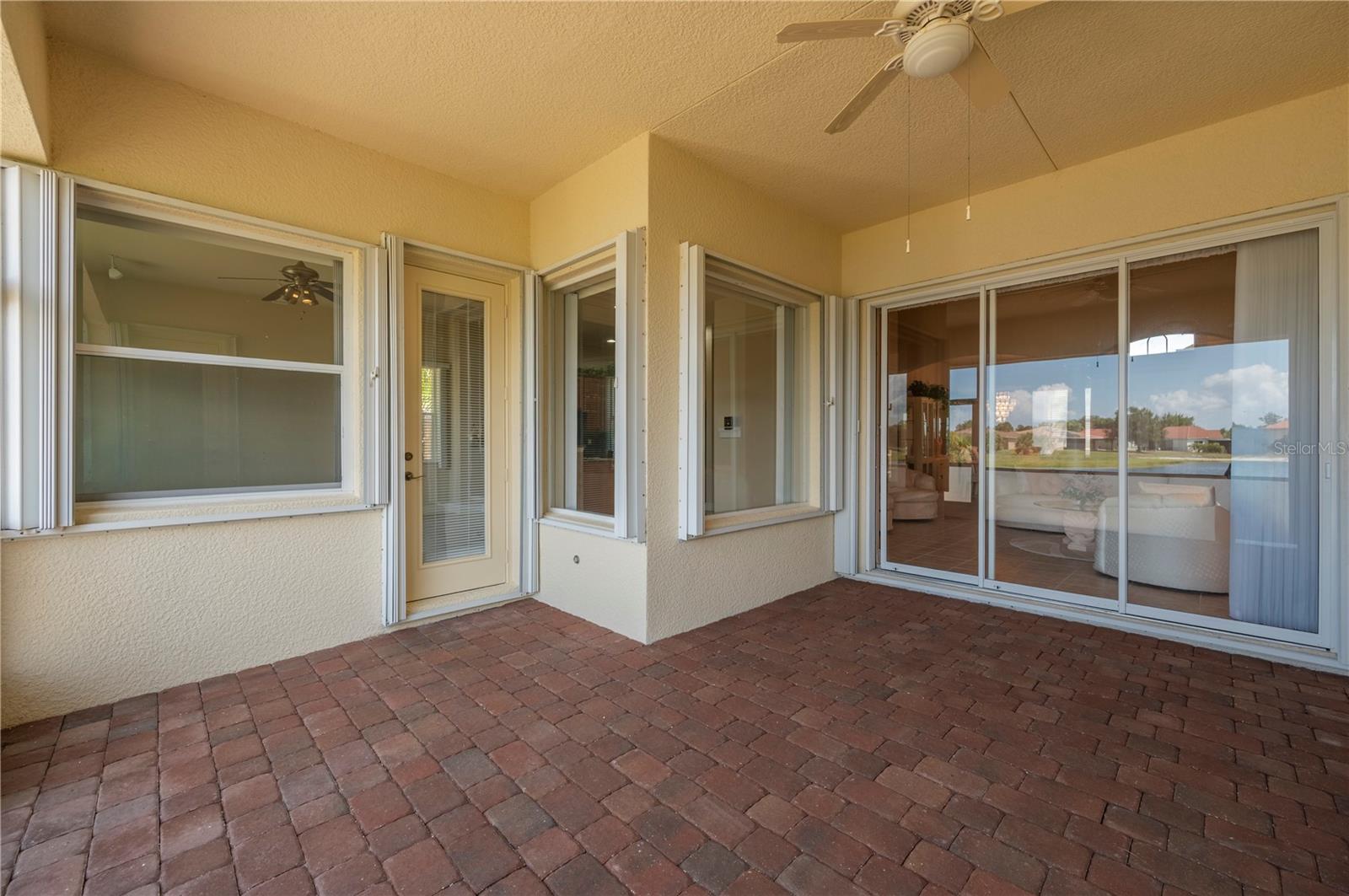 24311 Riverfront Dr Property Photo 48