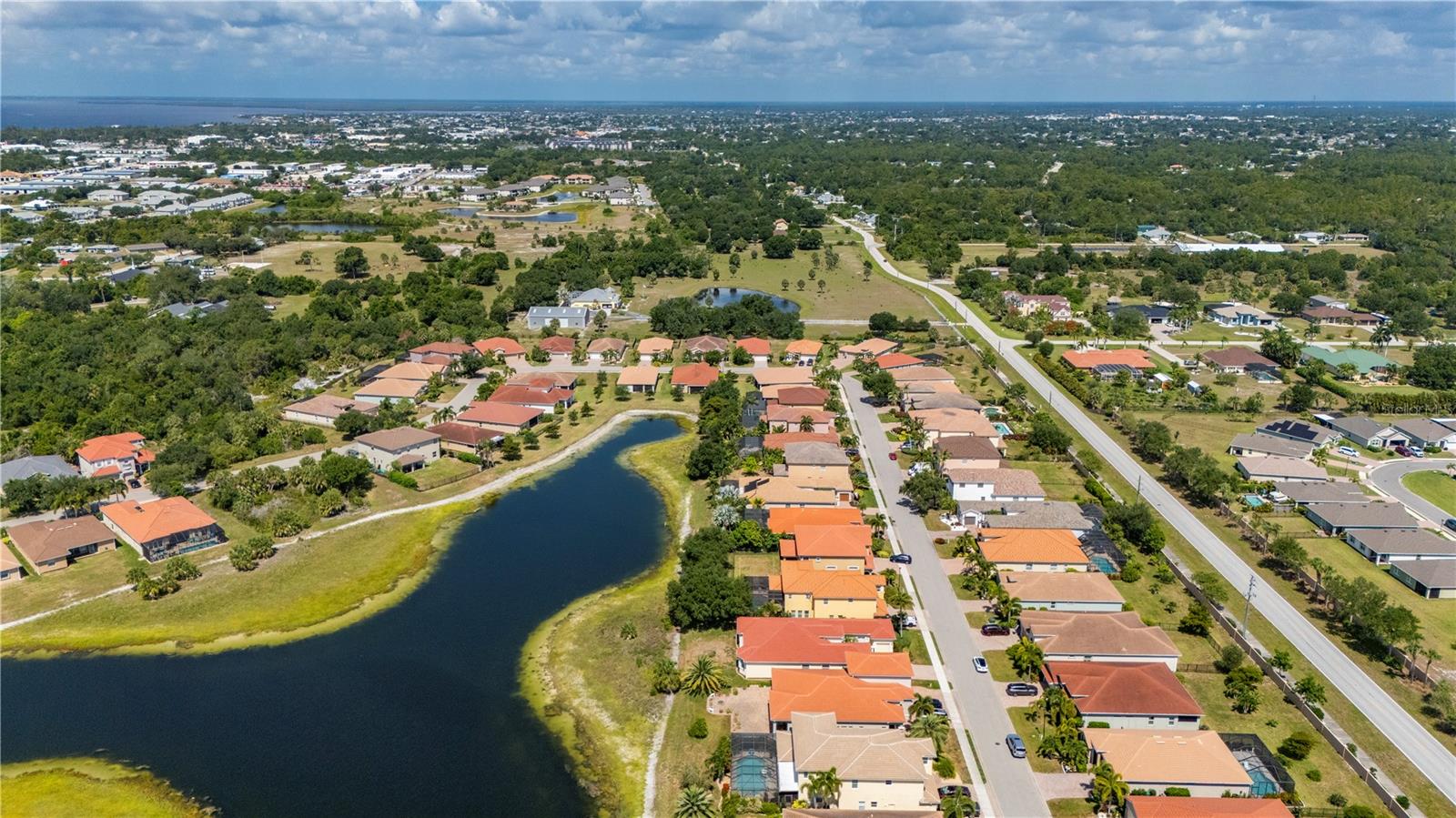 24311 Riverfront Dr Property Photo 64