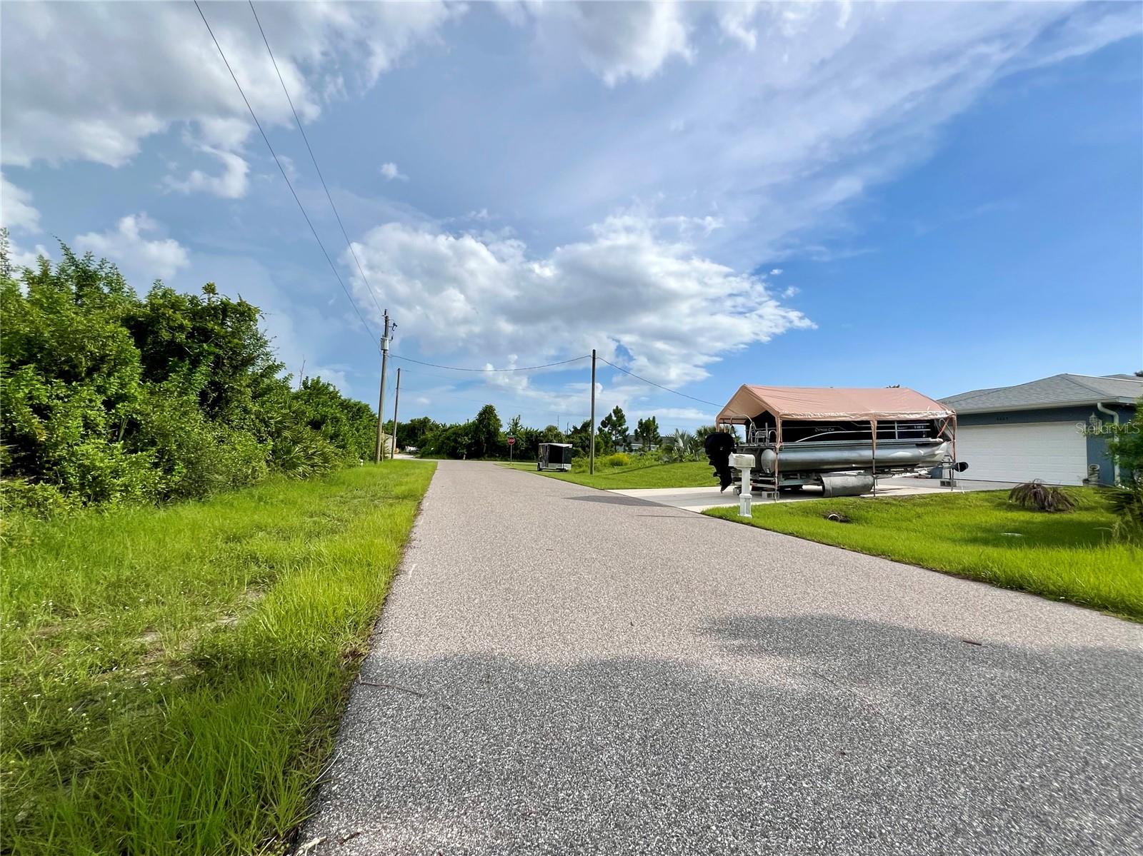5602 Eyerly Ter Property Photo 3