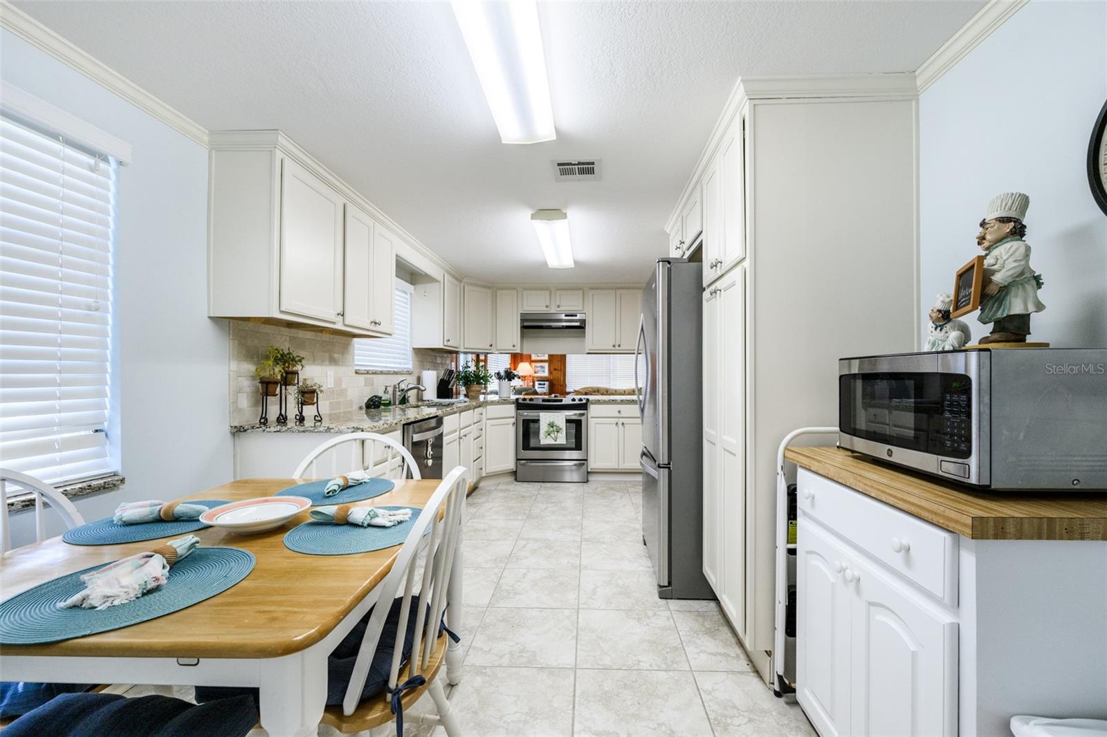330 Harvey St Property Photo 15