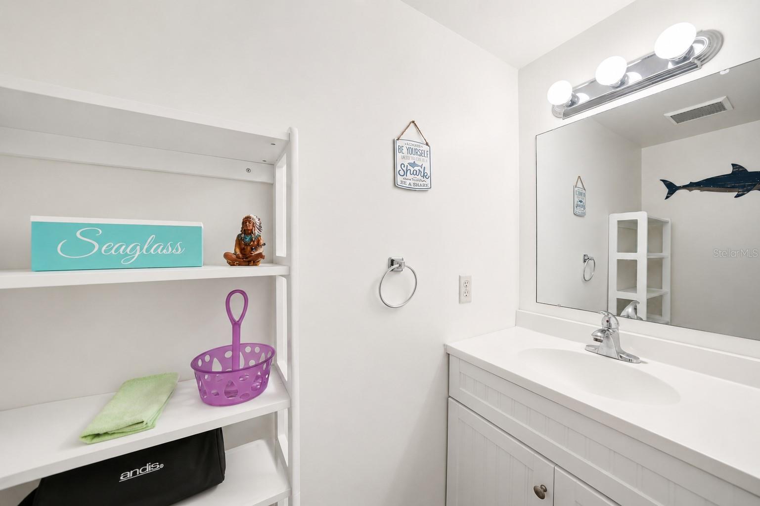 22375 Edgewater Dr #236 Property Photo 18