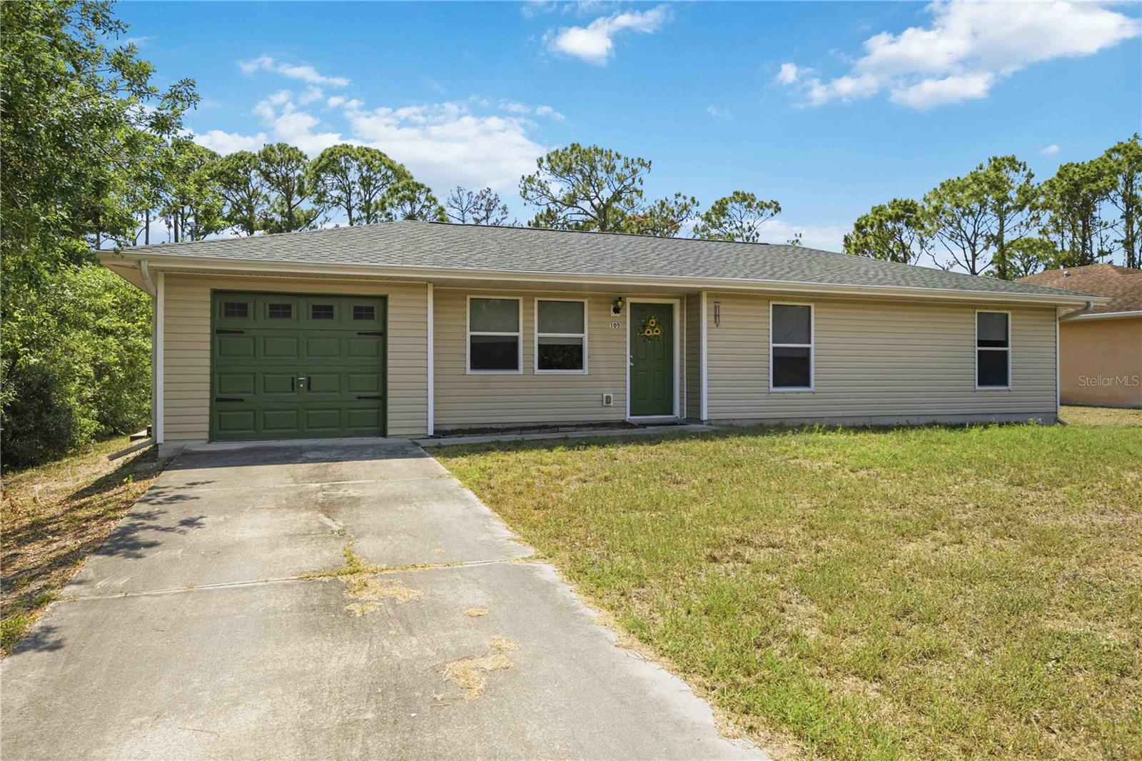 105 BISCAYNE DR Property Photo 1