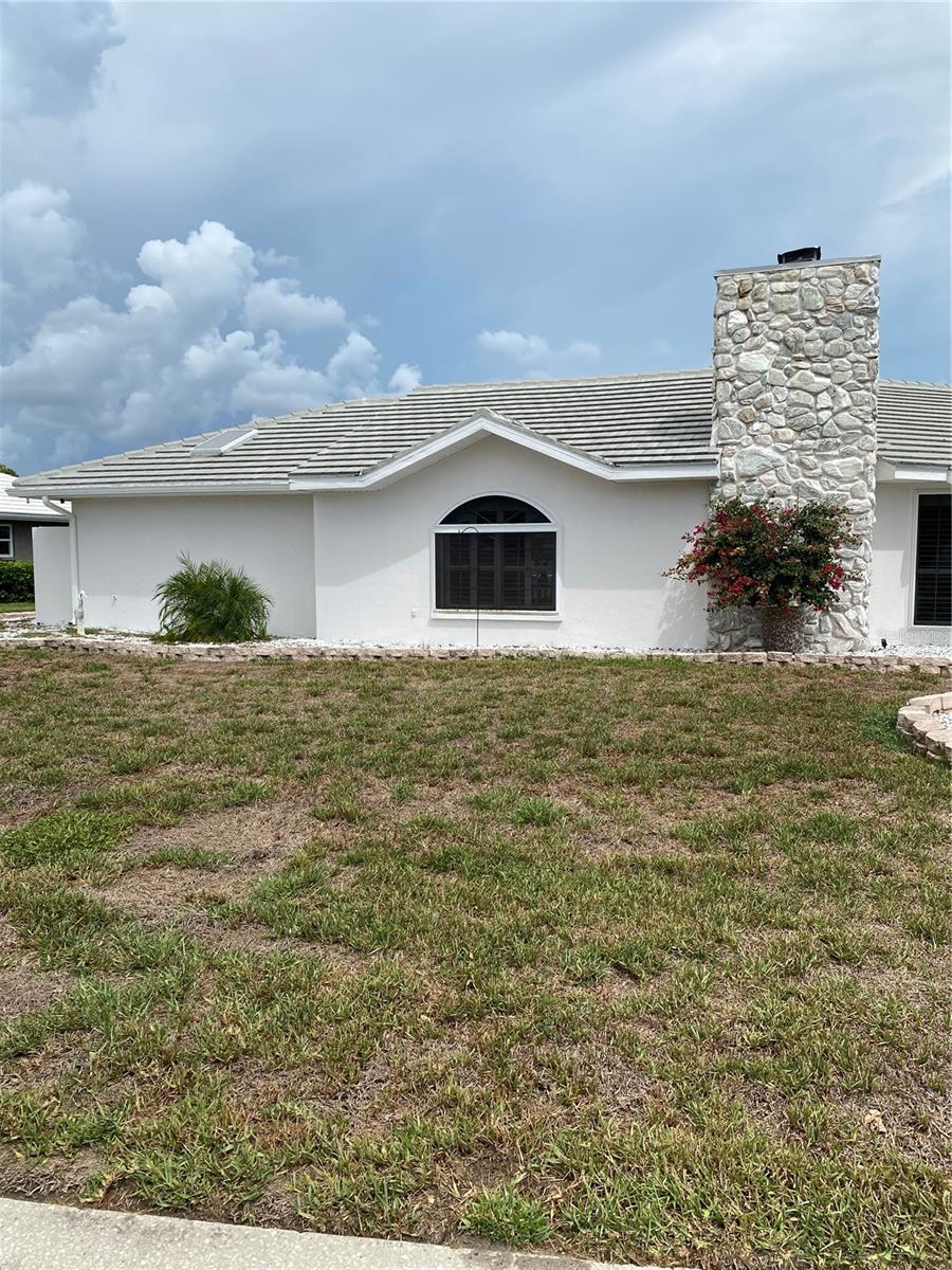 355 Eden Dr Property Photo 5