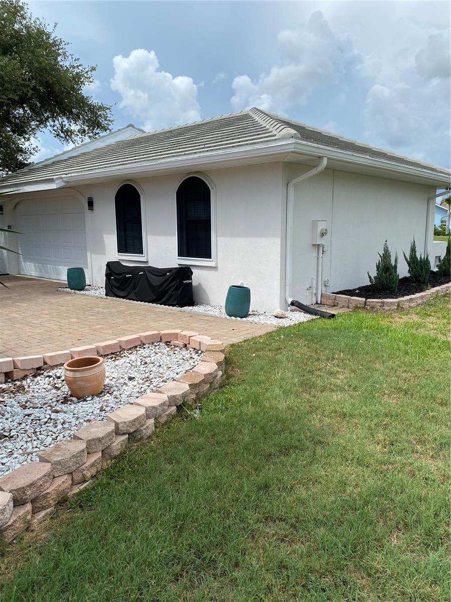 355 Eden Dr Property Photo 9