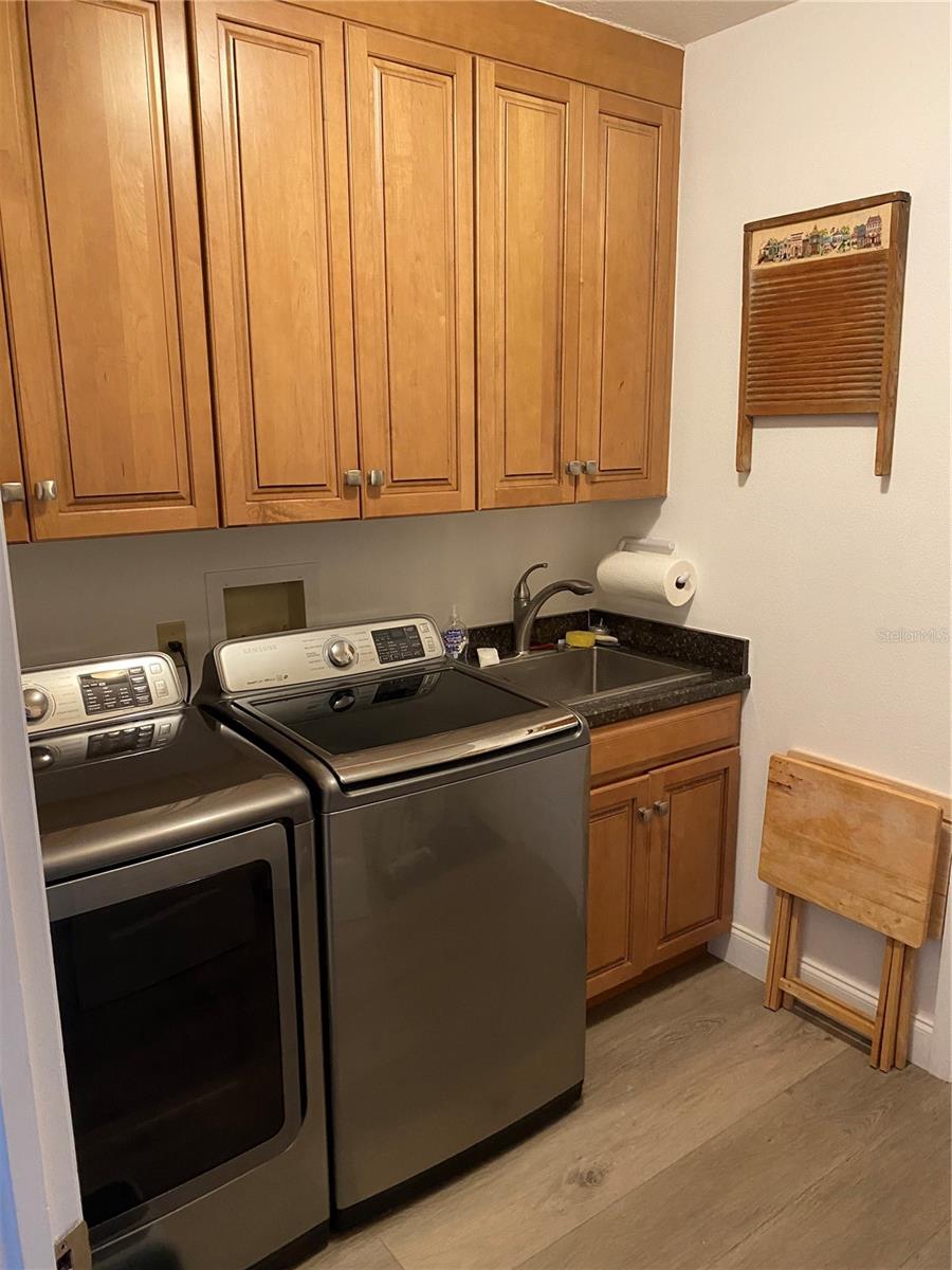 355 Eden Dr Property Photo 25