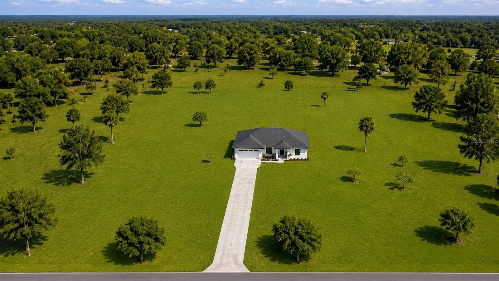 7042 GROVE BLVD Property Photo 1