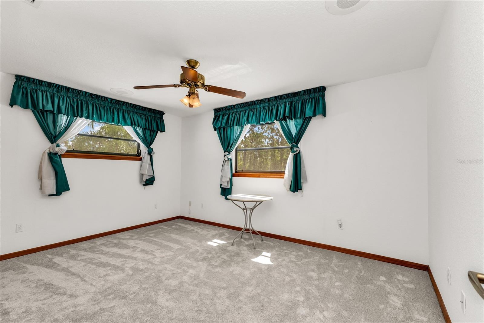 6068 Tidwell St Property Photo 17