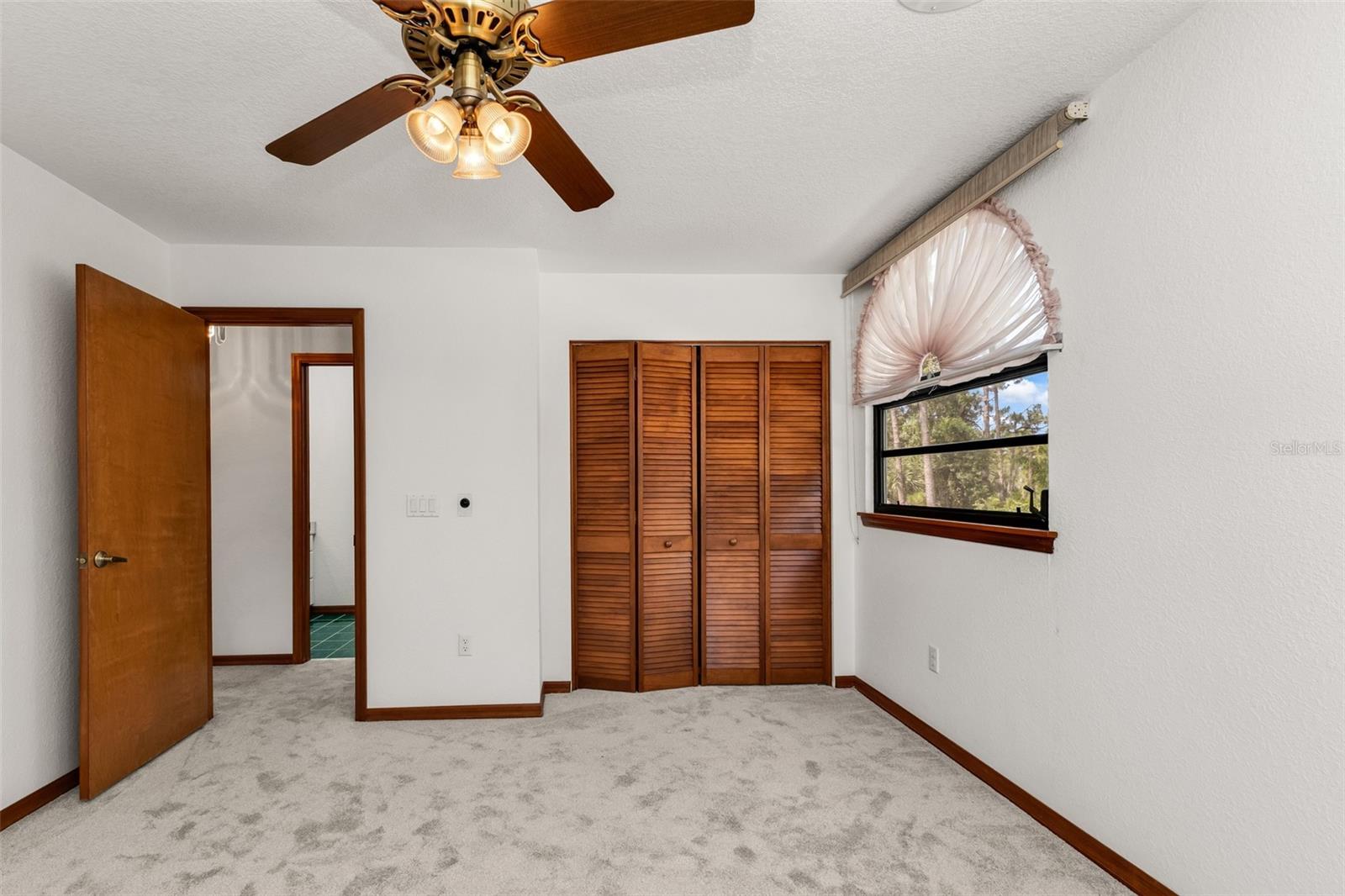 6068 Tidwell St Property Photo 18
