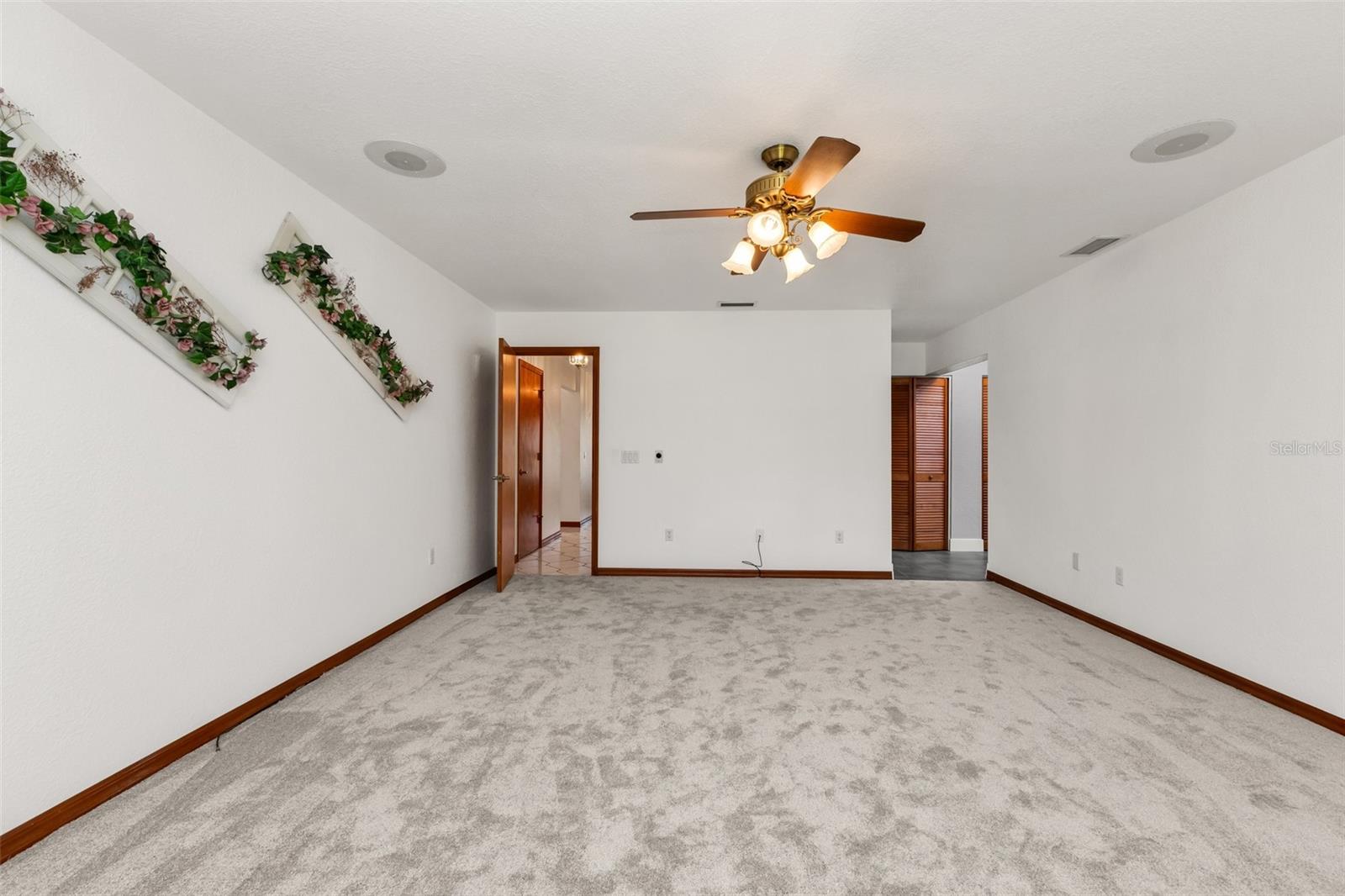 6068 Tidwell St Property Photo 26