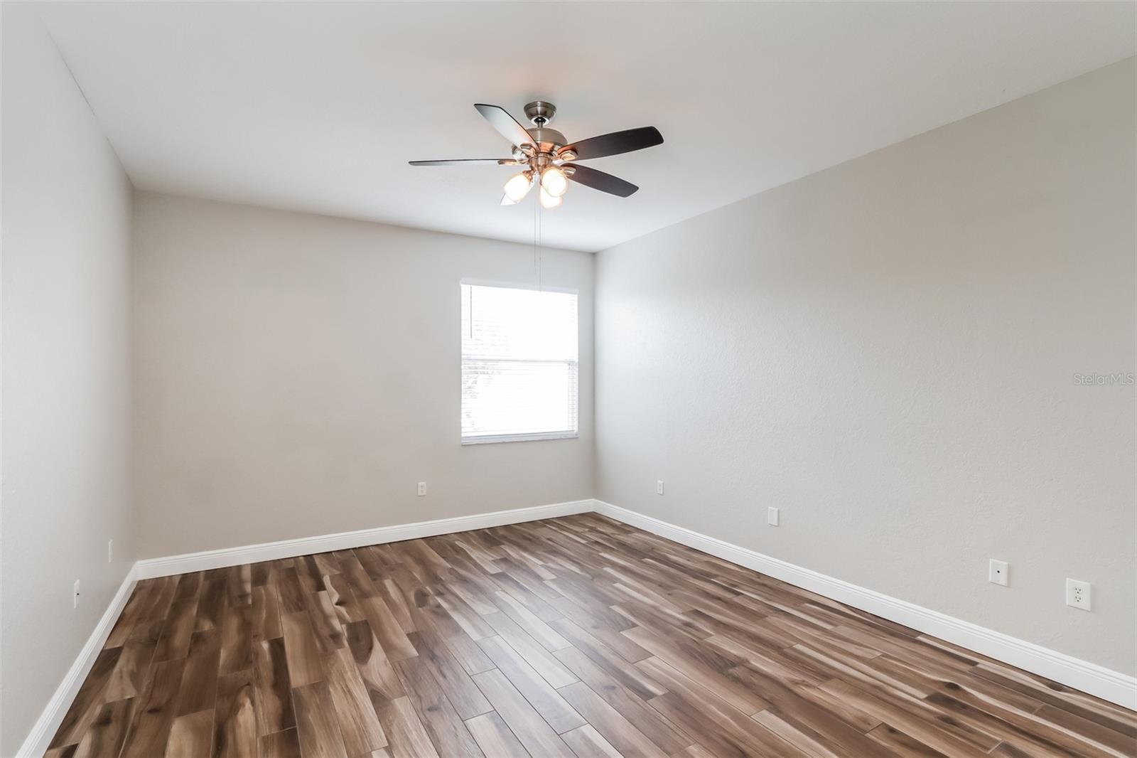 2954 Dunhill Cir Property Photo 8