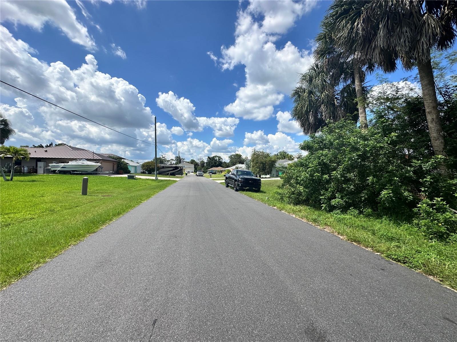 18394 Goodman Cir Property Photo 5