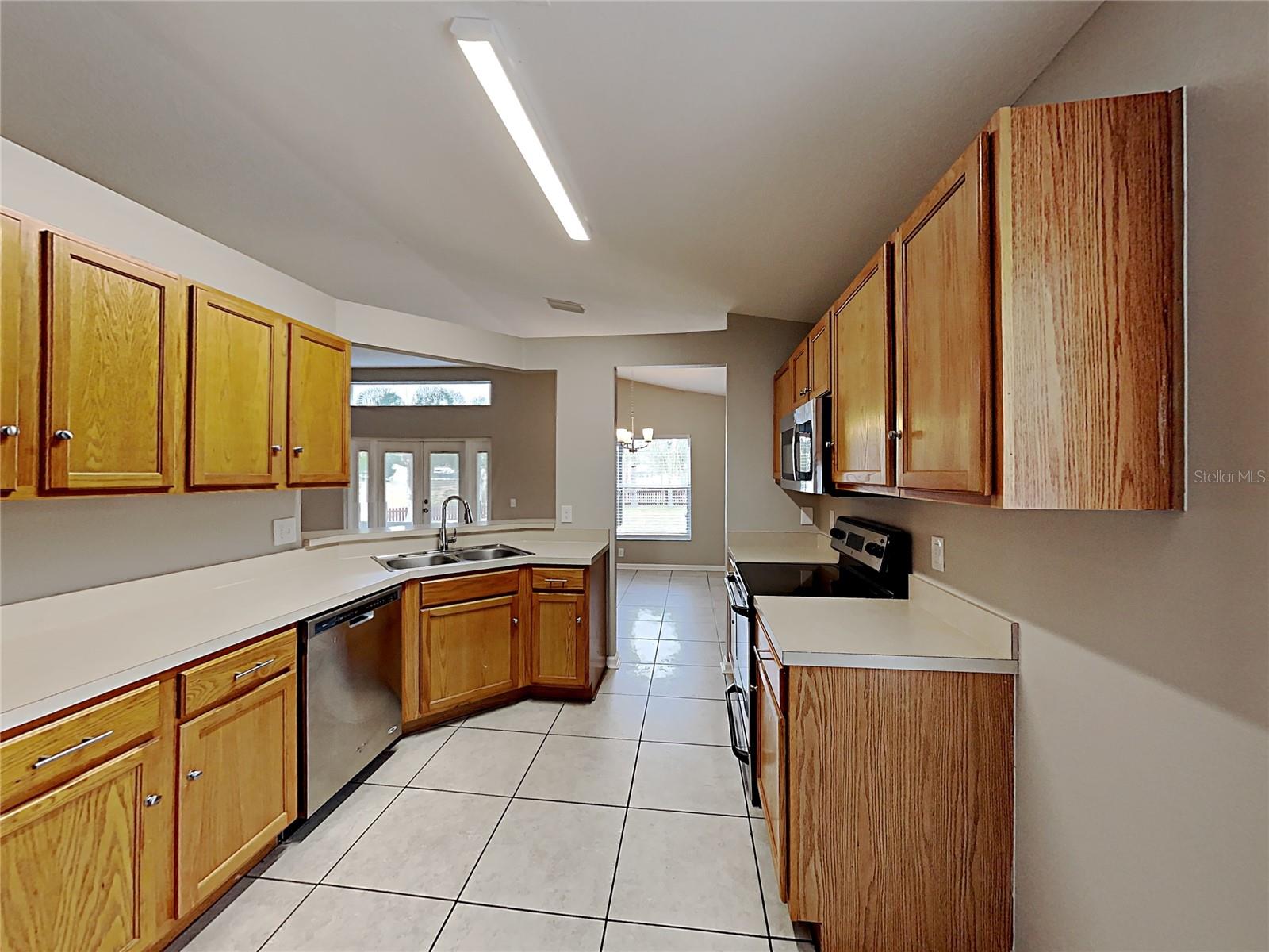10328 Soaring Eagle Dr Property Photo 5