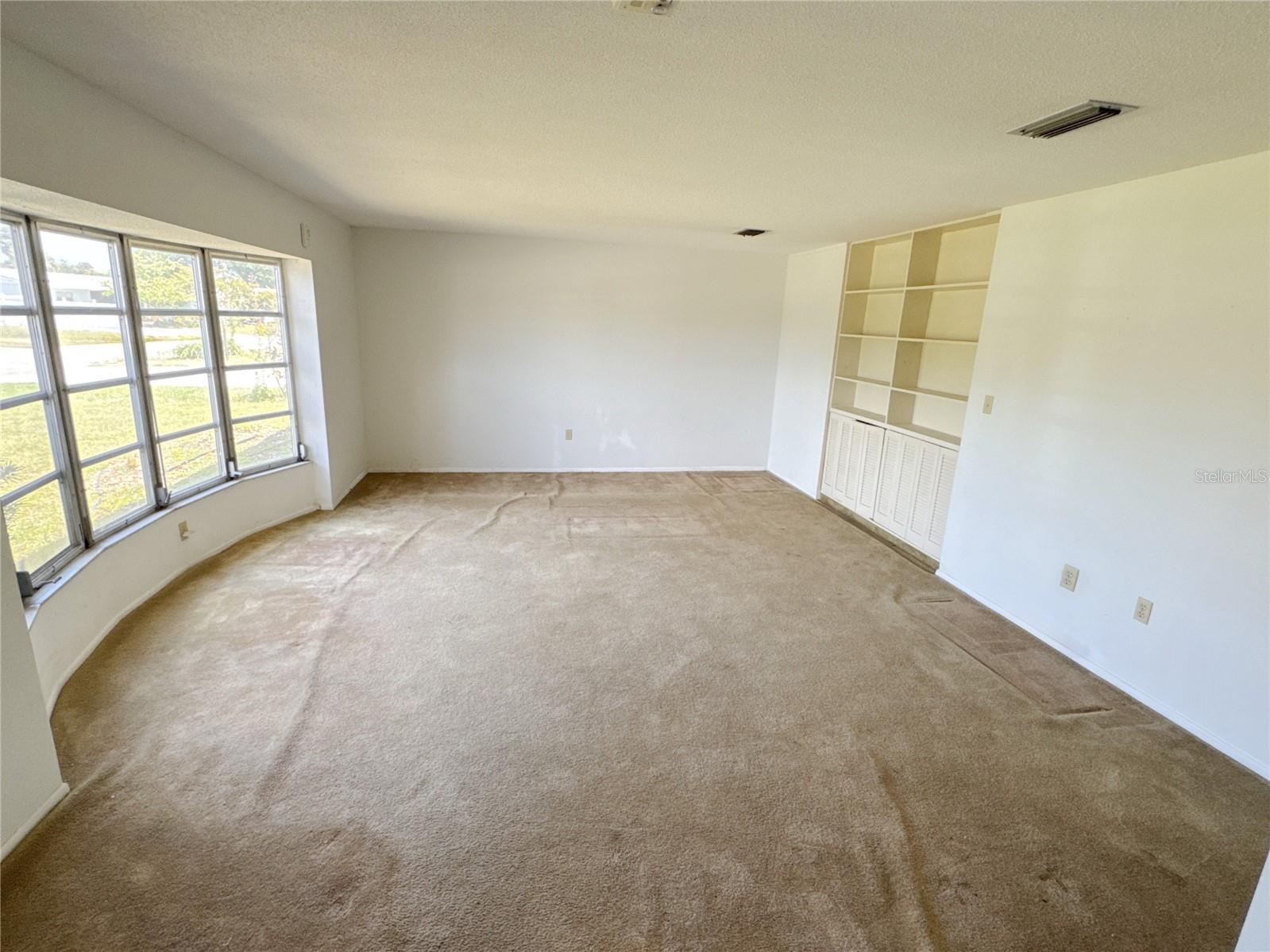 3234 Dante Dr Property Photo 4