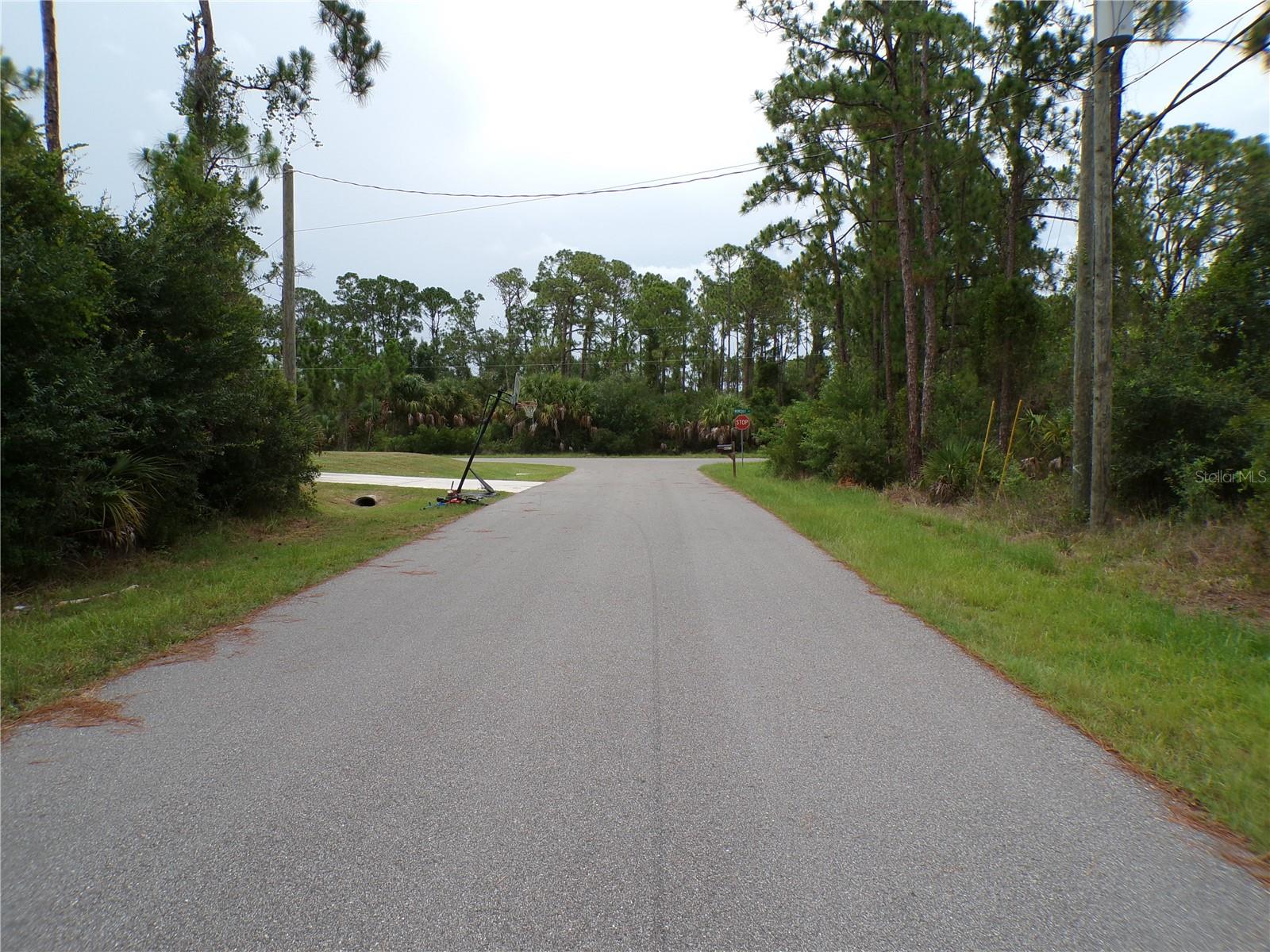 Lummus St Property Photo 16