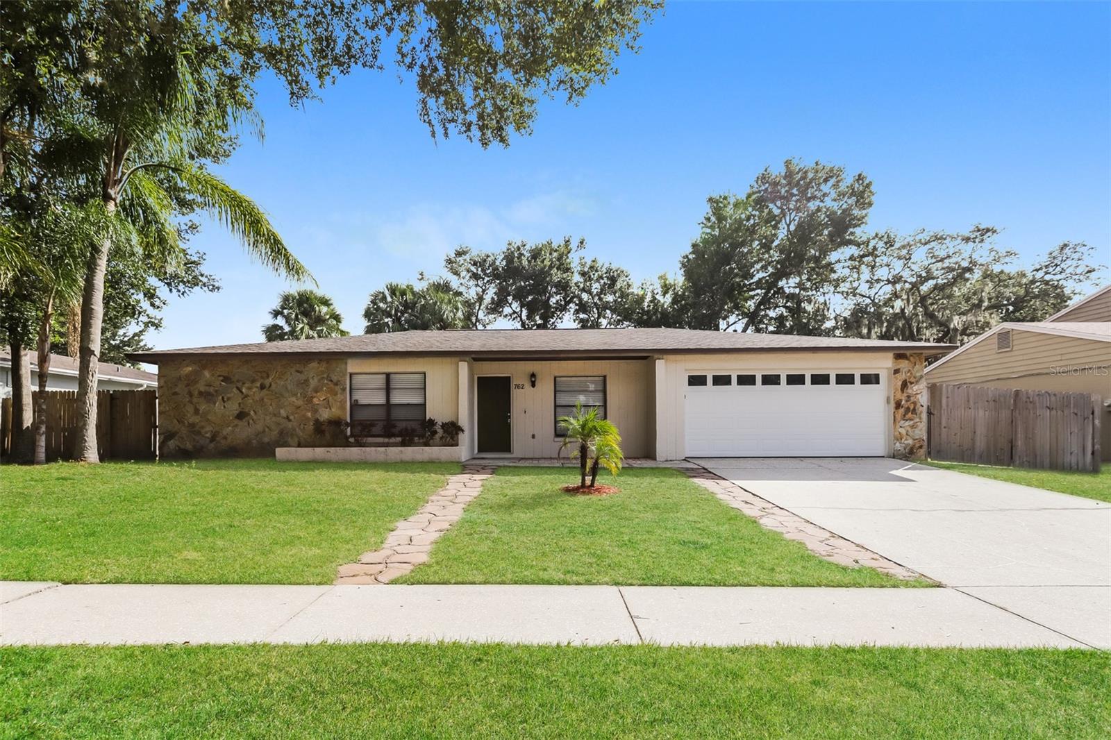 762 Isleton Dr Property Photo 1