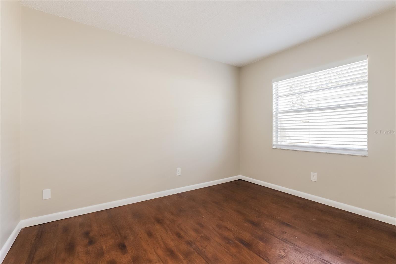 762 Isleton Dr Property Photo 10
