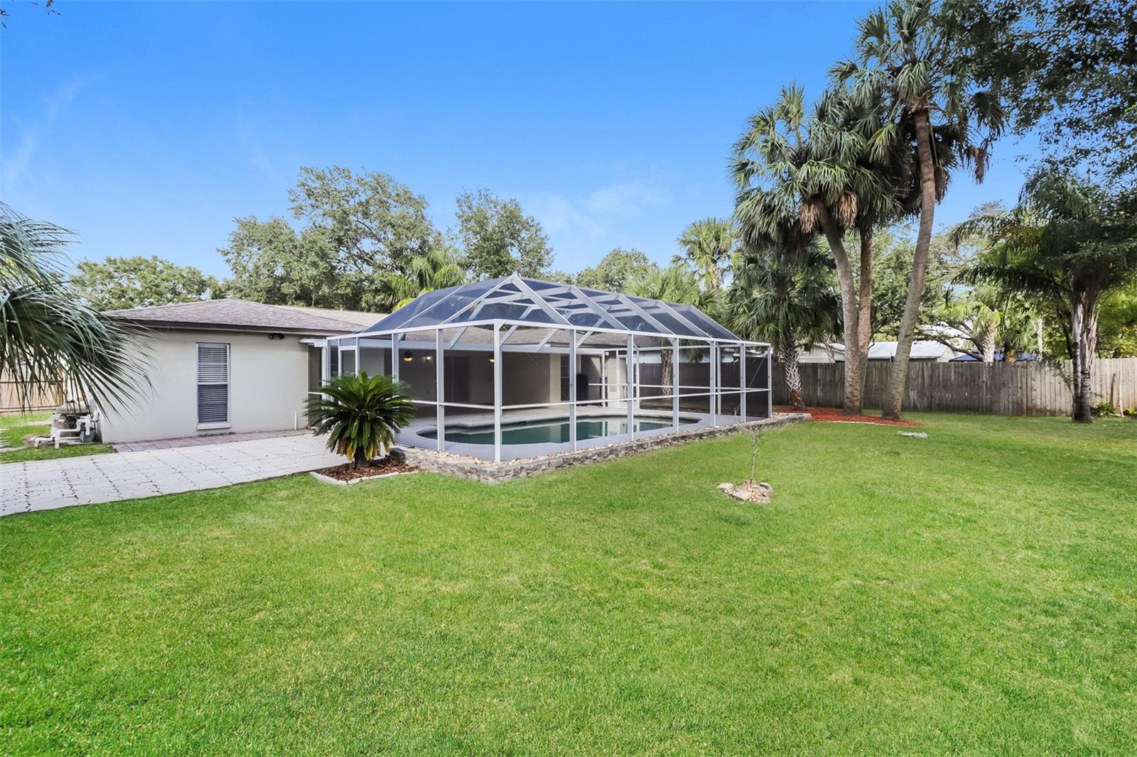 762 Isleton Dr Property Photo 15