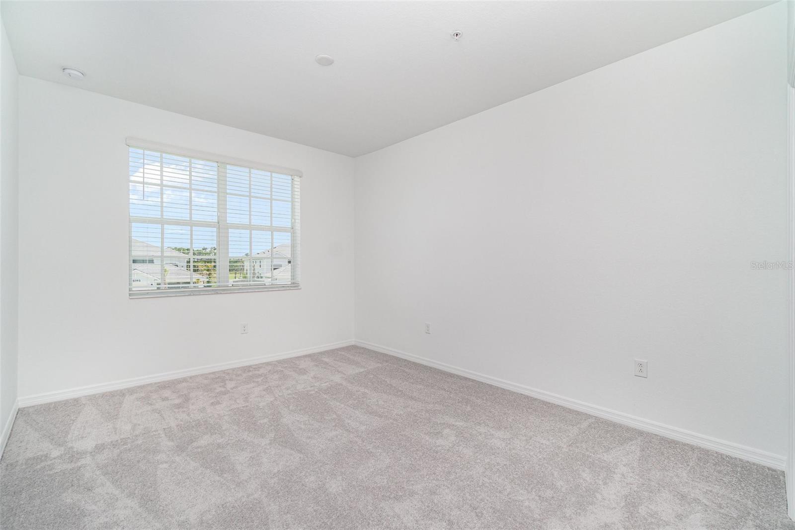 15194 Bluffton Ln #1421 Property Photo 13
