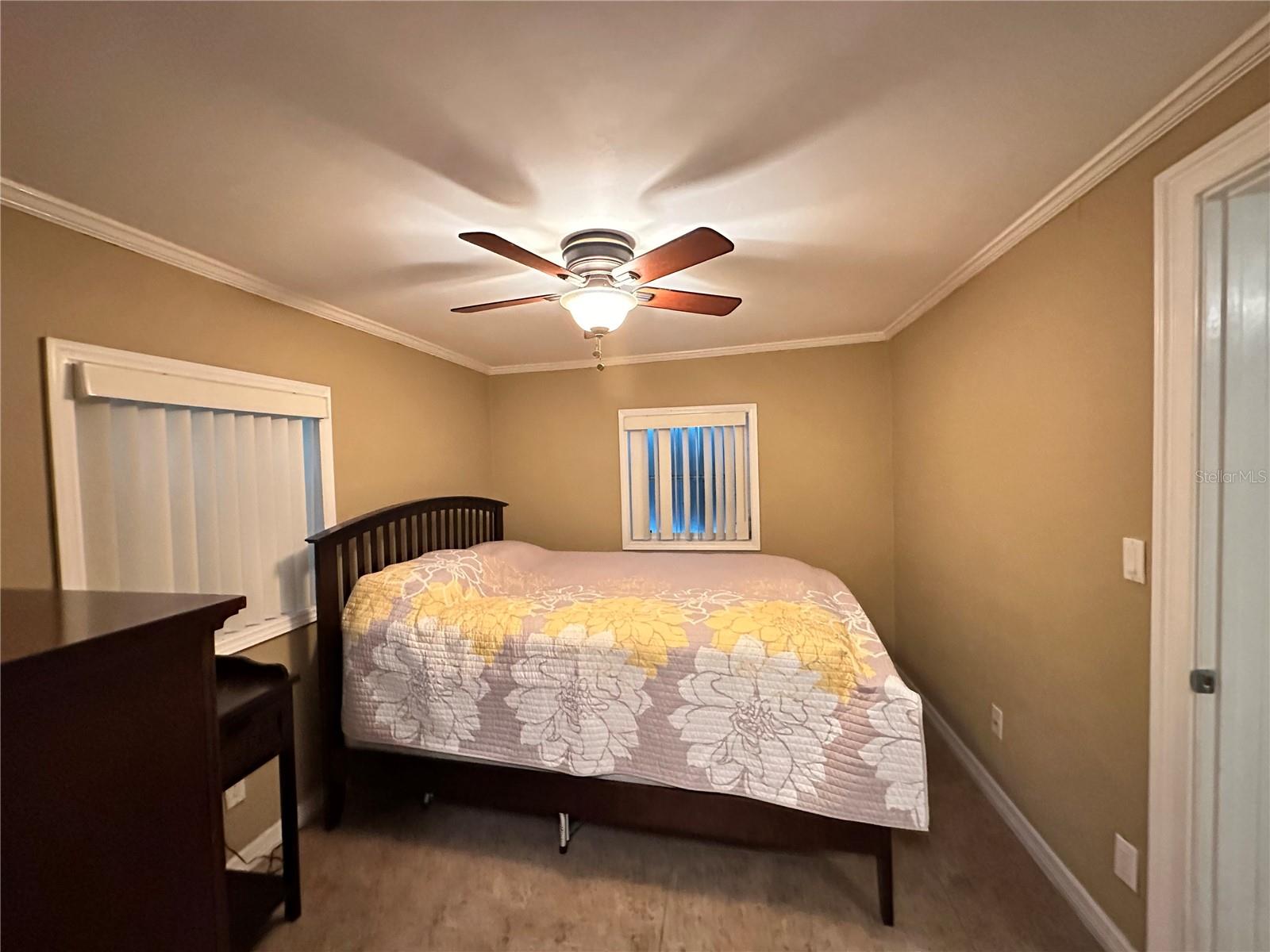 1230 Woodlawn Ave Property Photo 12