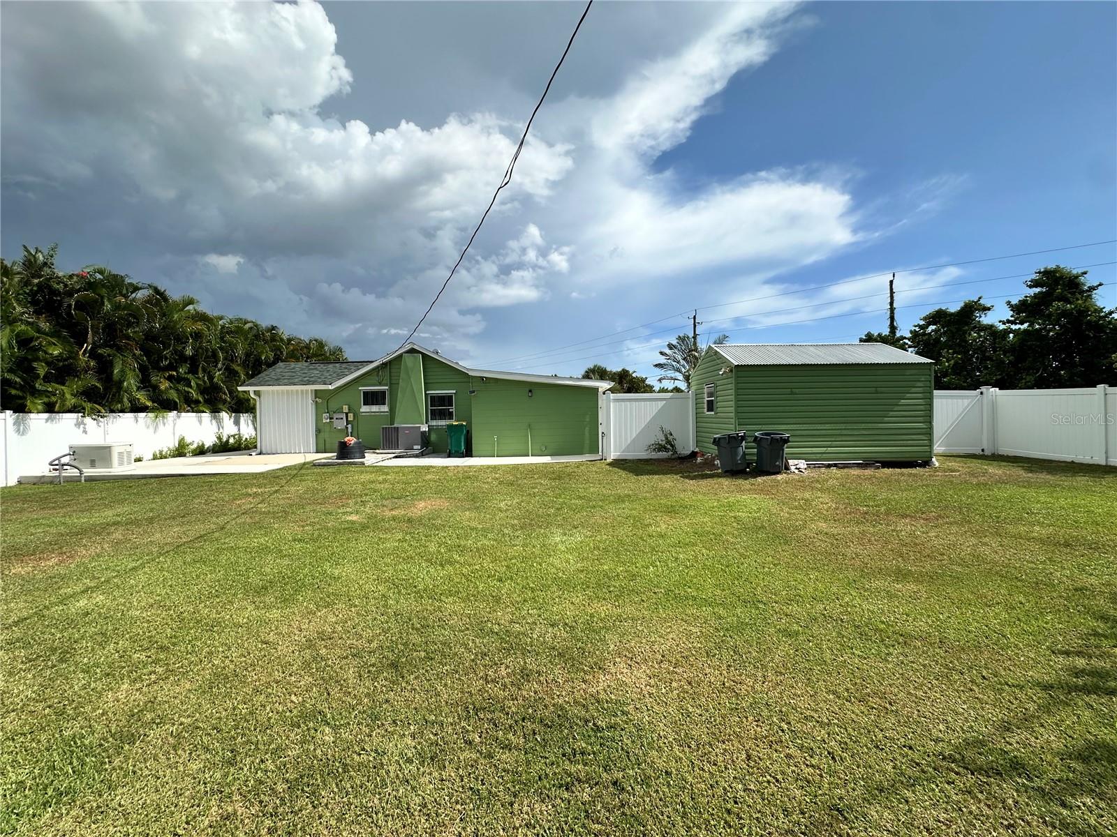 1230 Woodlawn Ave Property Photo 29