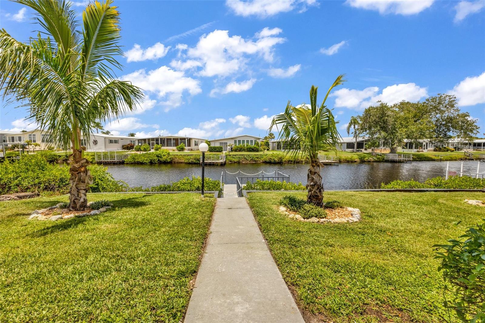 114 Martinique Rd Property Photo 40