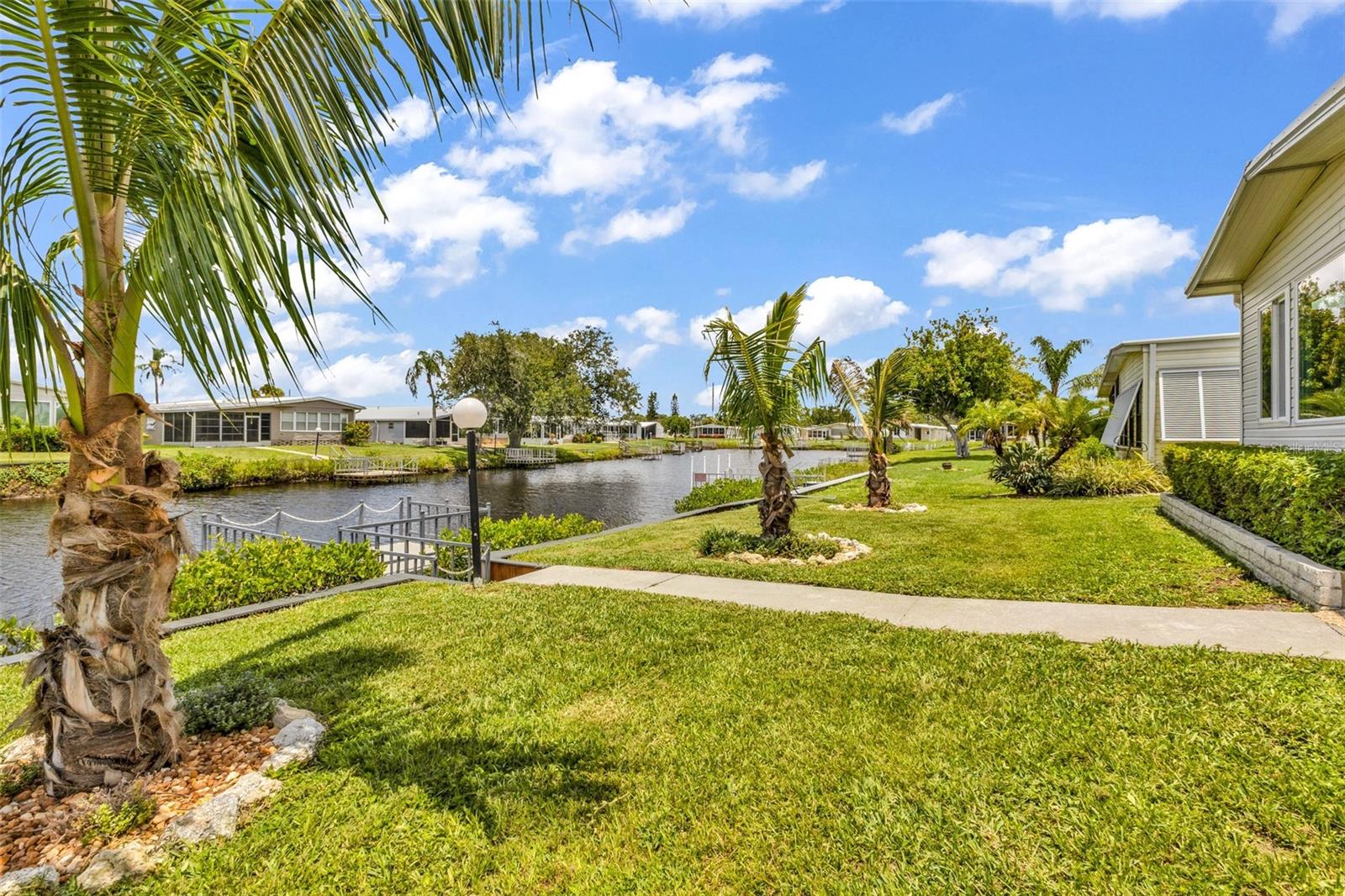114 Martinique Rd Property Photo 47