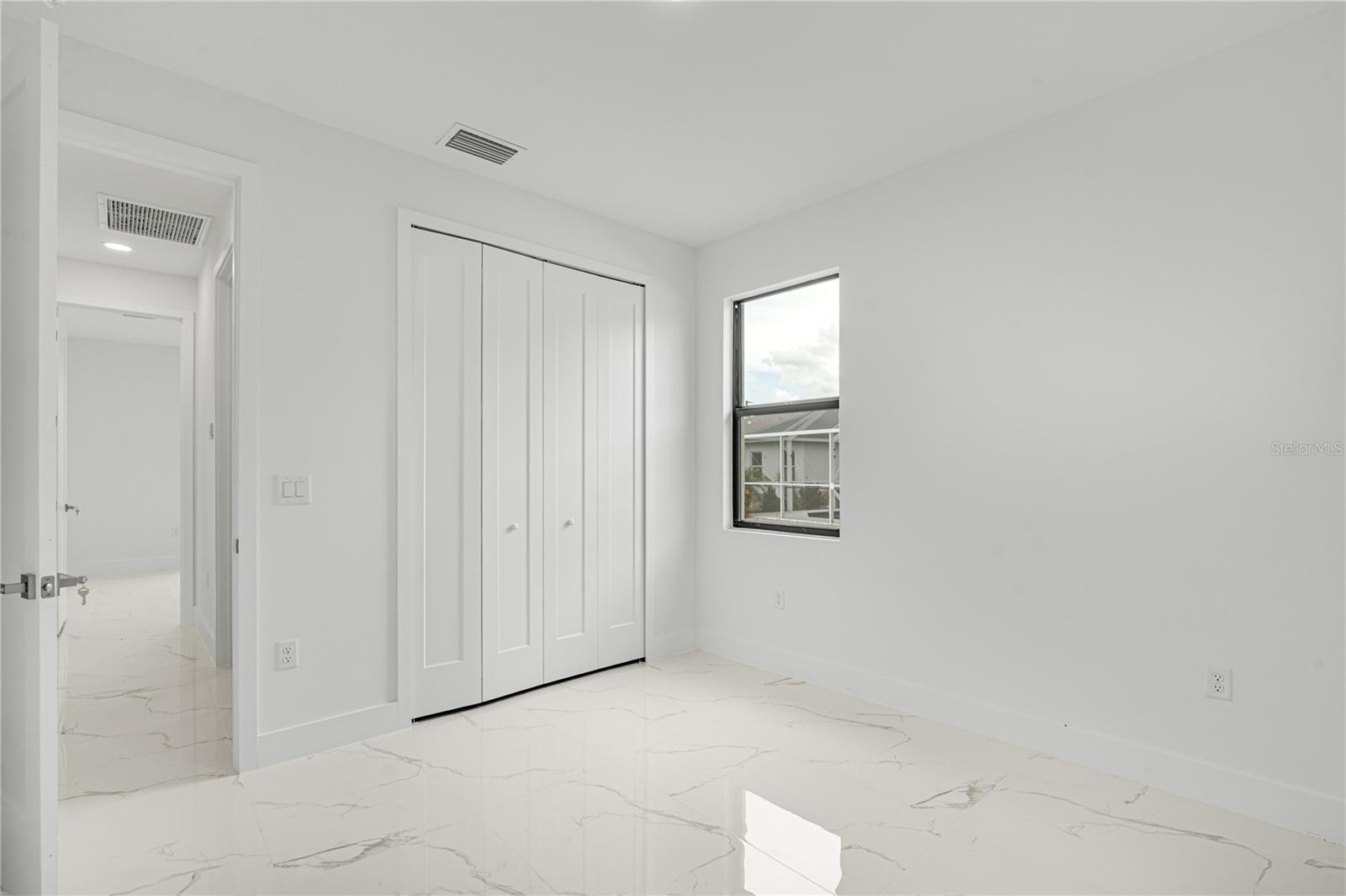 153 Australian Dr Property Photo 29