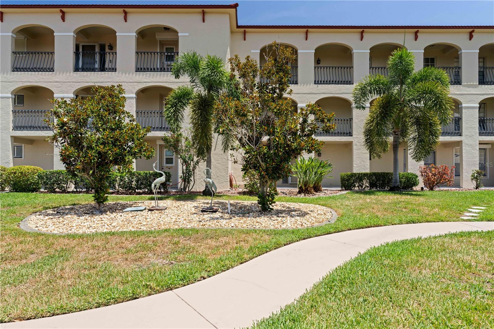 1 Colony Point Dr #15b Property Photo 15